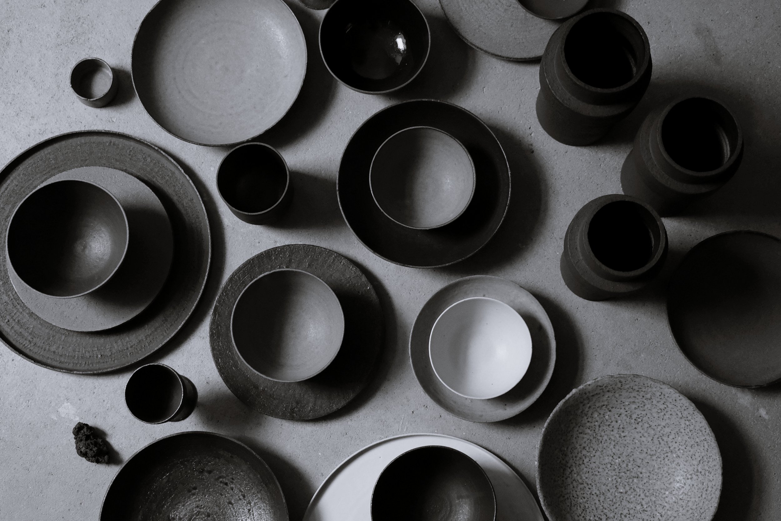 Saeam Kwon - tablewares bw.jpg