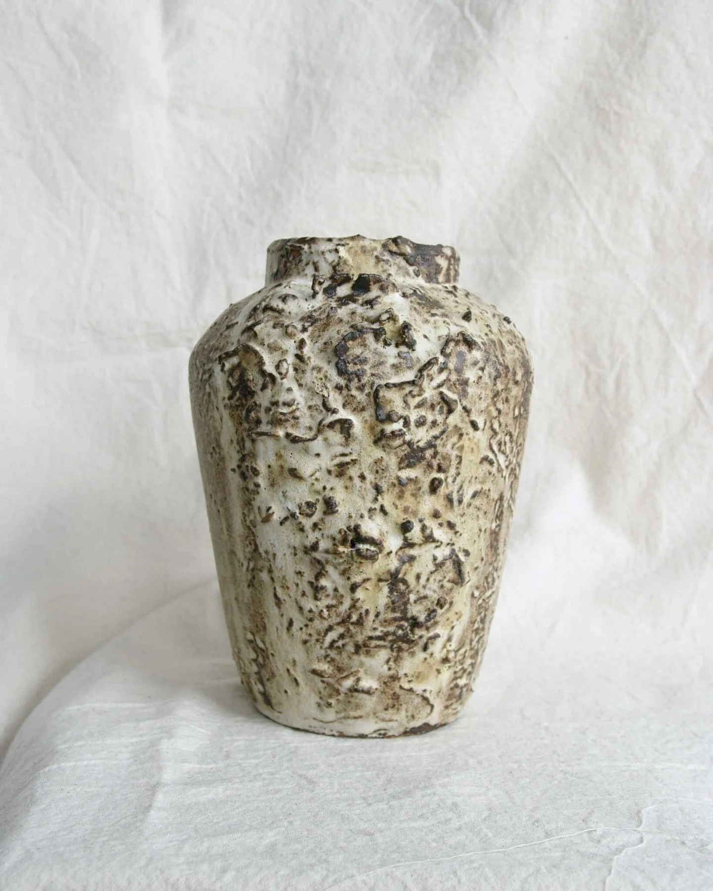 Redux 9

A beautiful unique vase by Daisy Eltenton, handcrafted in Tomar, Portugal. Made from stoneware and fired at 1260&ordm;C, with slips and matte glazes created by the artist as part of the Redux series.

Now available at craftersoftoday.com 

#