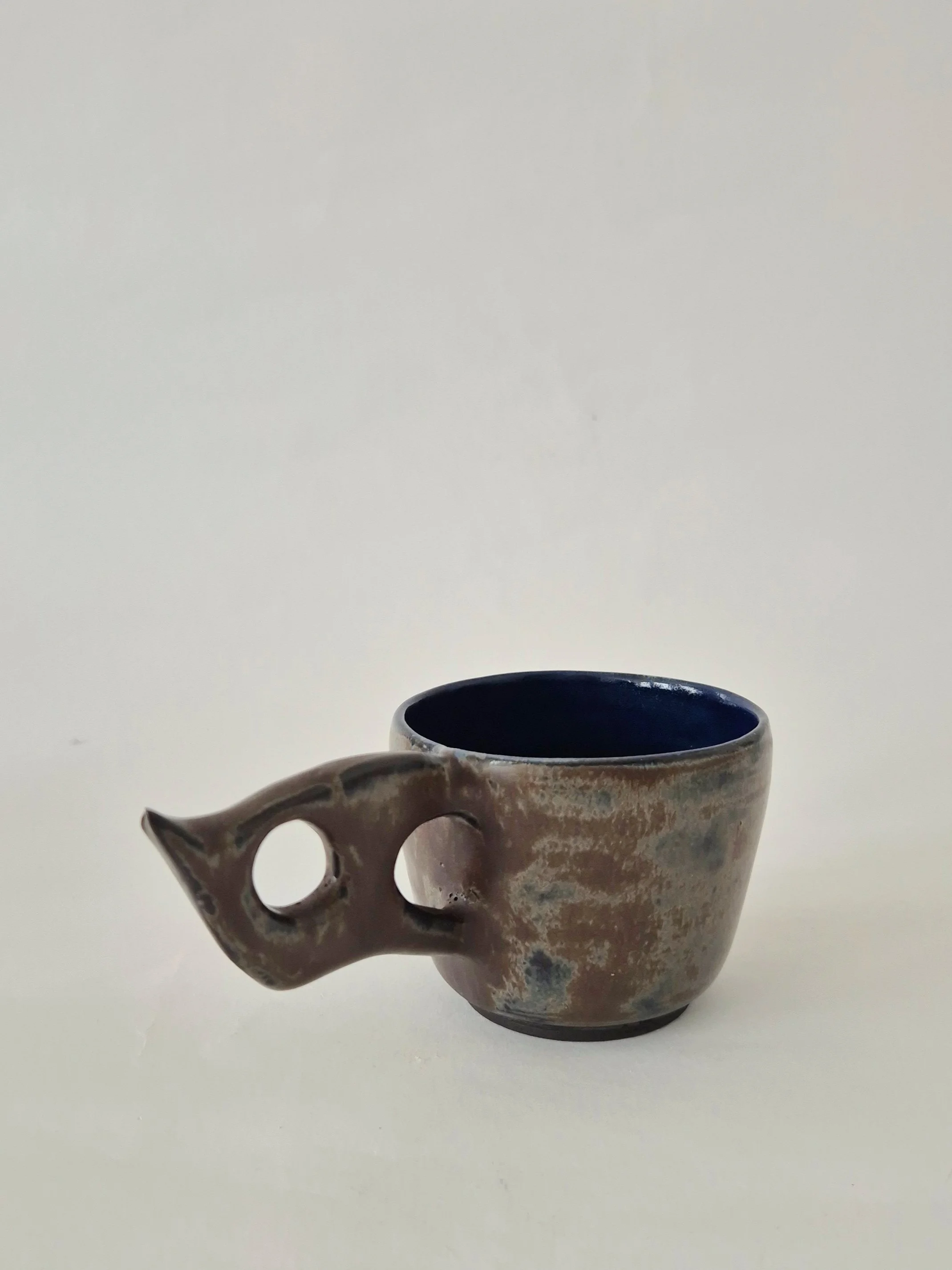 05.A FLAME mug Nimbus 02.jpg