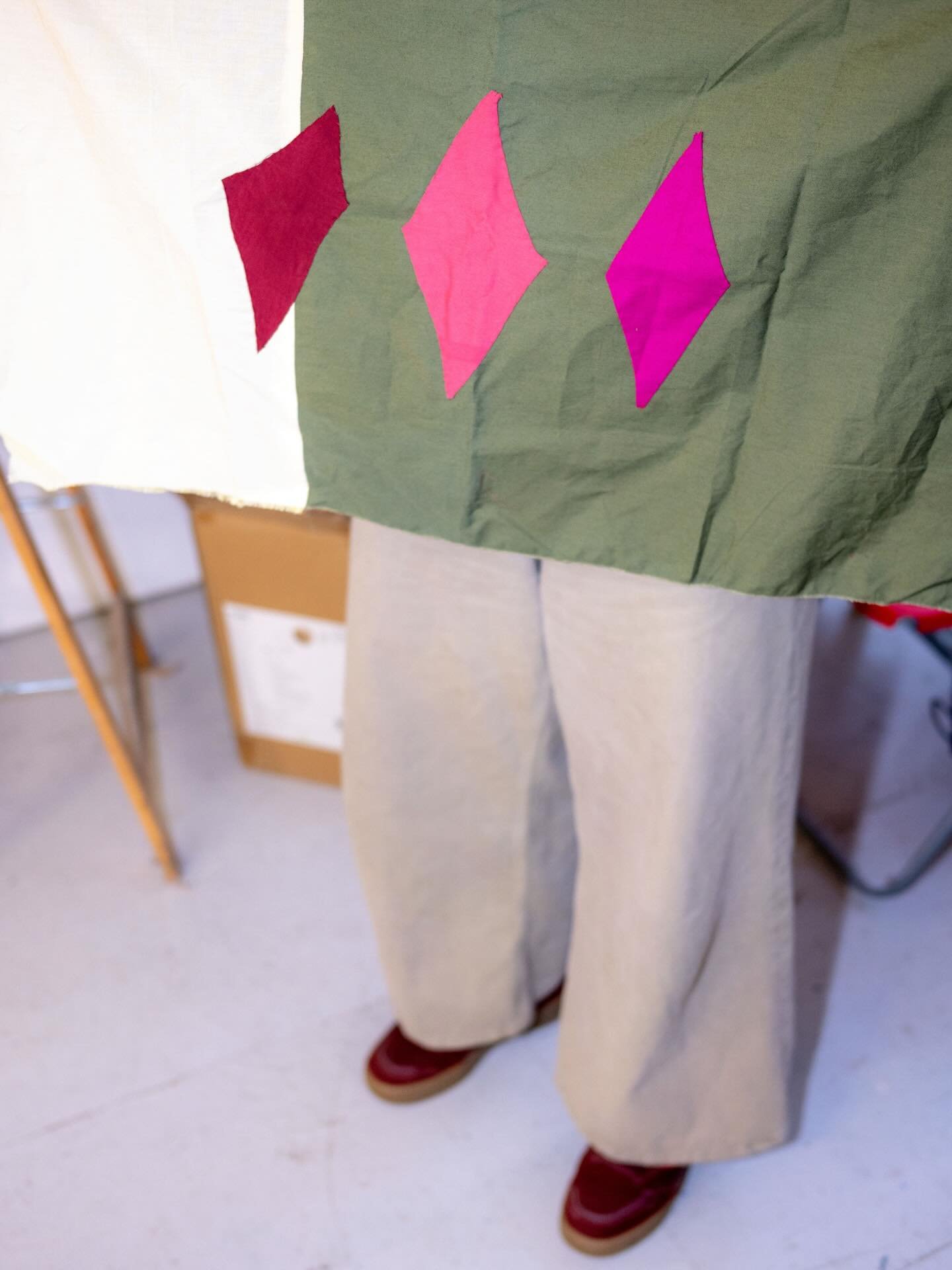 &ldquo;A quilt starts with color. I never know what the quilt is going to look like beforehand. I choose many different fabrics and I pin them on the wall to see what goes well together. I take pictures of the process. I let some time go by. I cut di