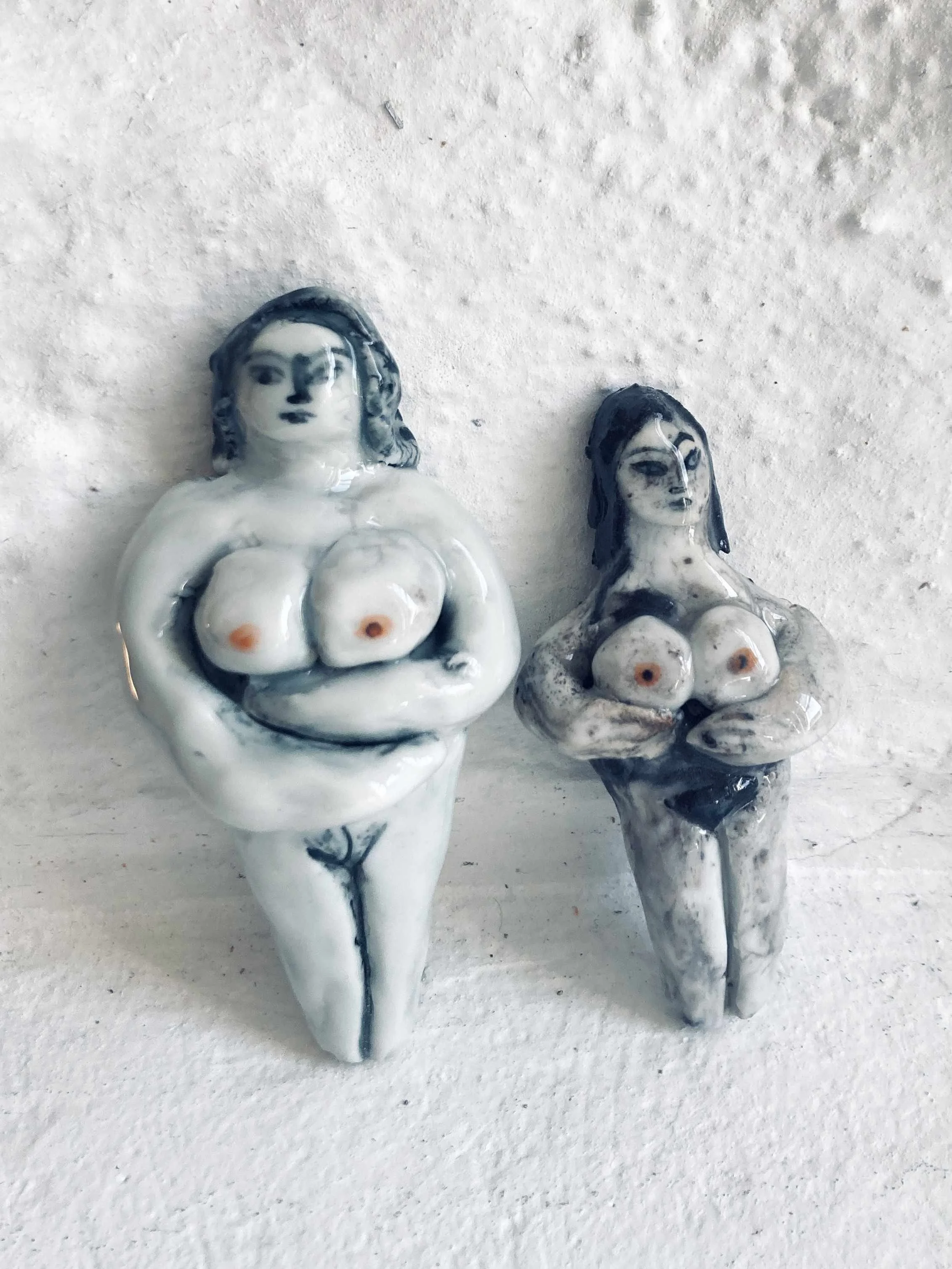 femalefigurines_biancatschaikner.jpg
