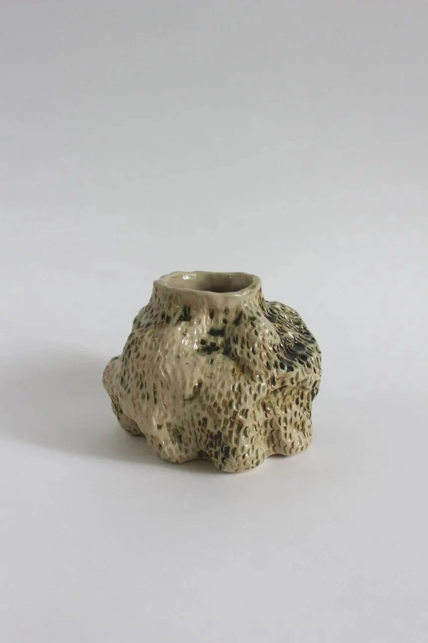 OleksandraSamokhina_TheOneWithBiggerHolesVase_07.jpg