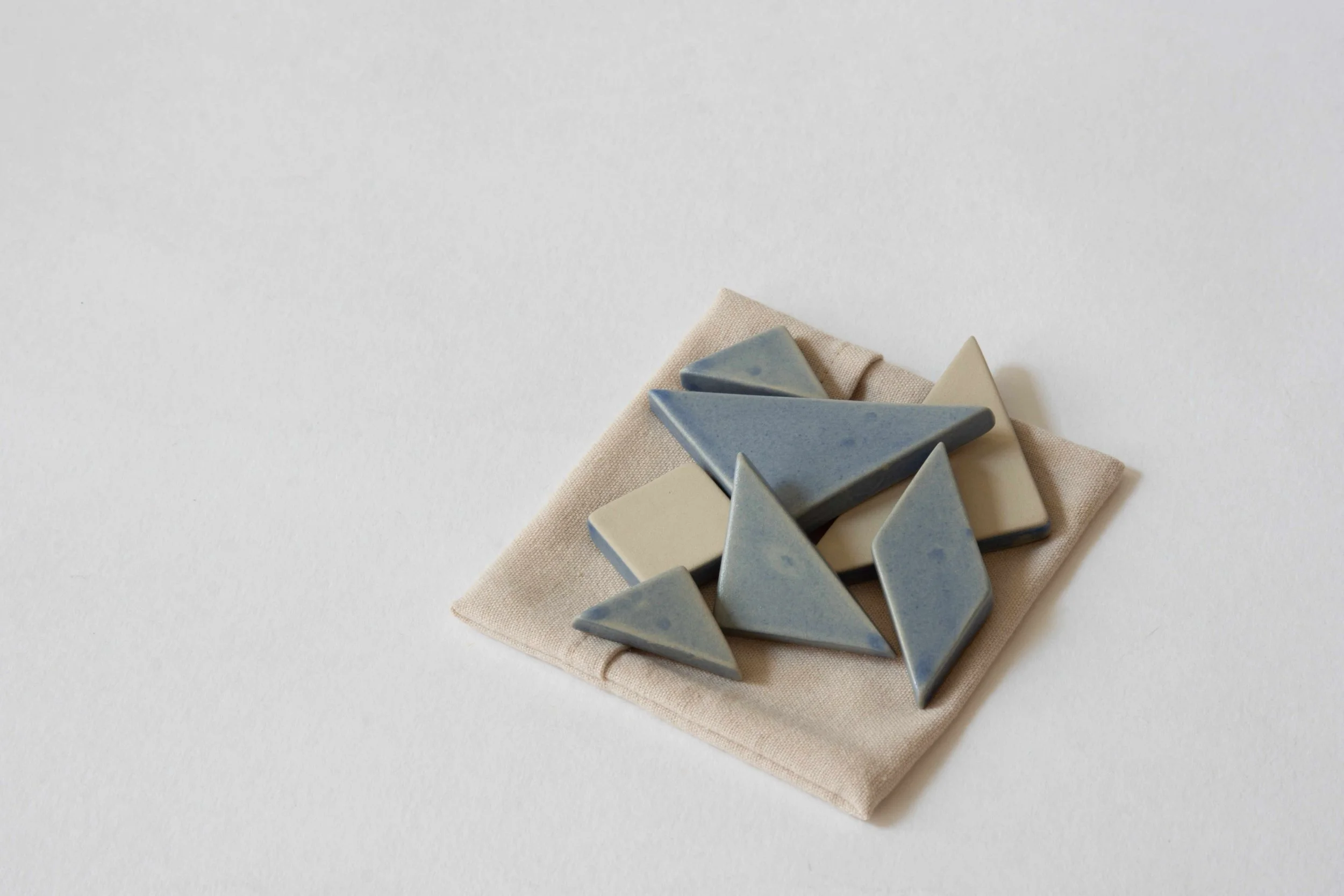 Tangram_Lightblue_2.jpg