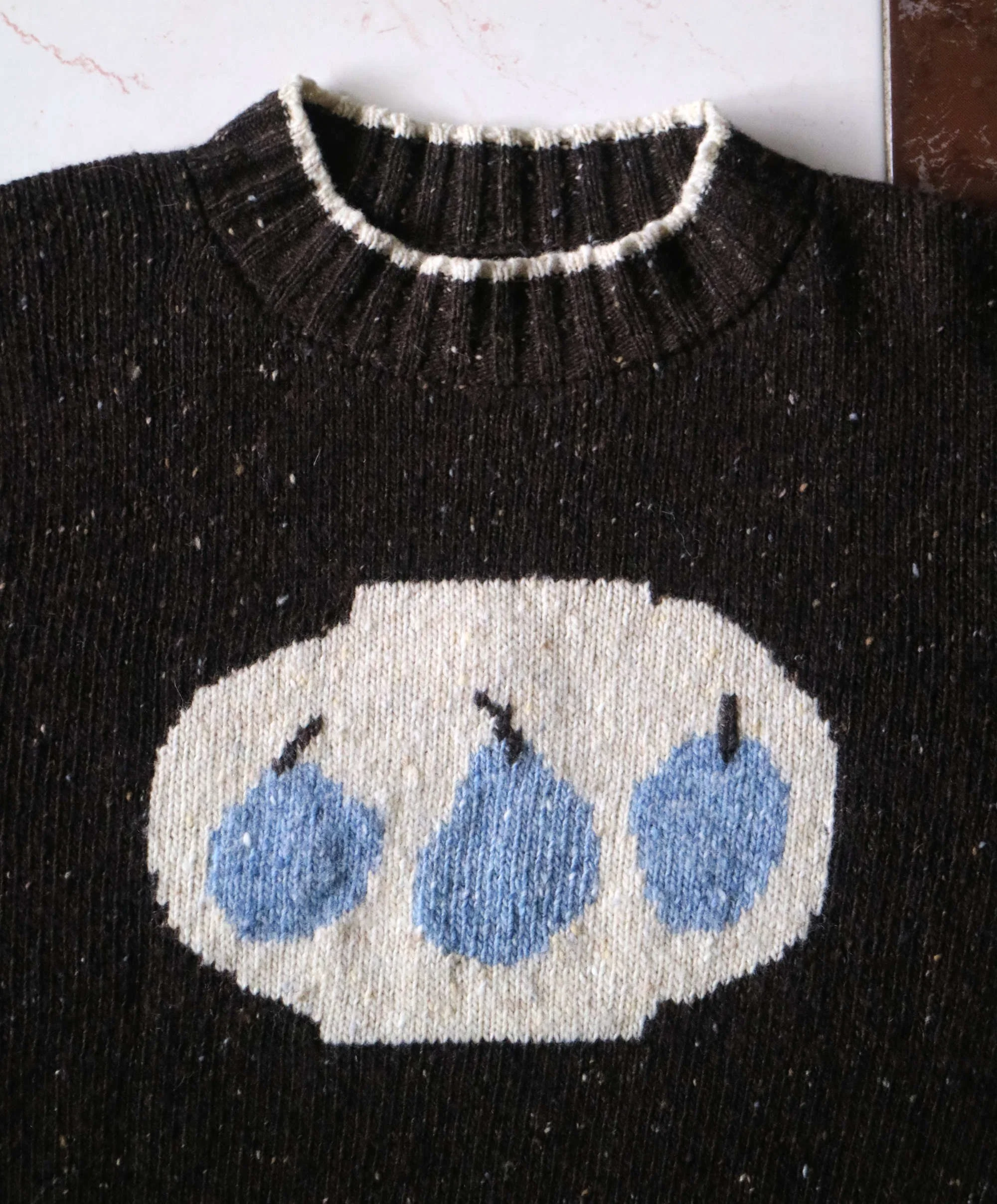 BeatrizGómez_PotterySweater_02R.jpg