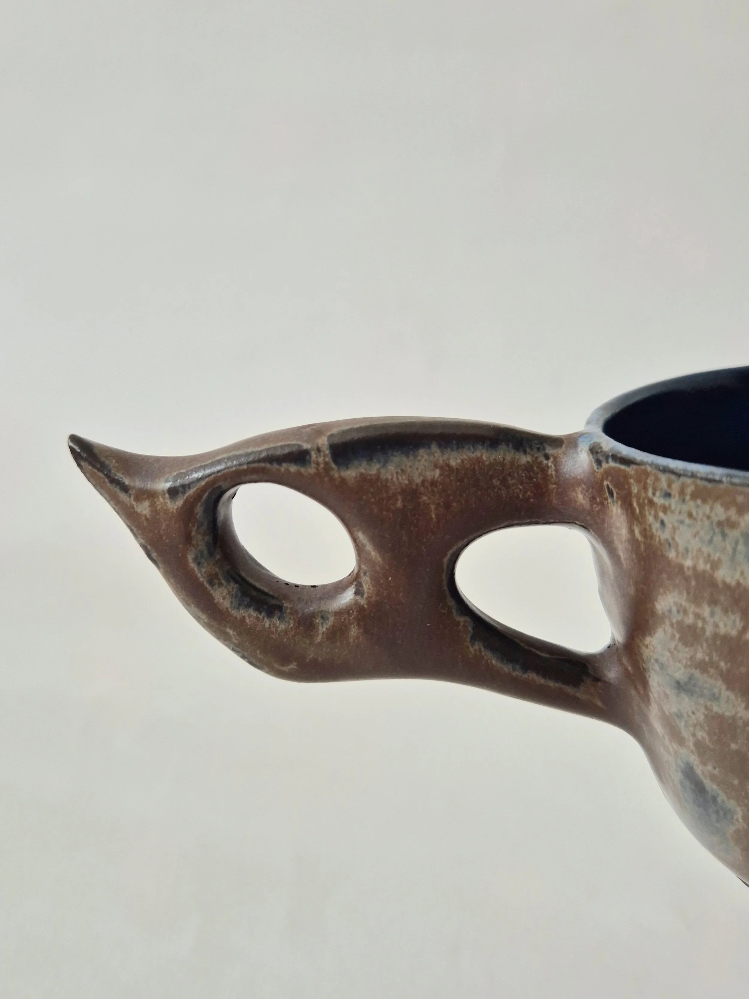 05.A FLAME mug Nimbus 03.jpg