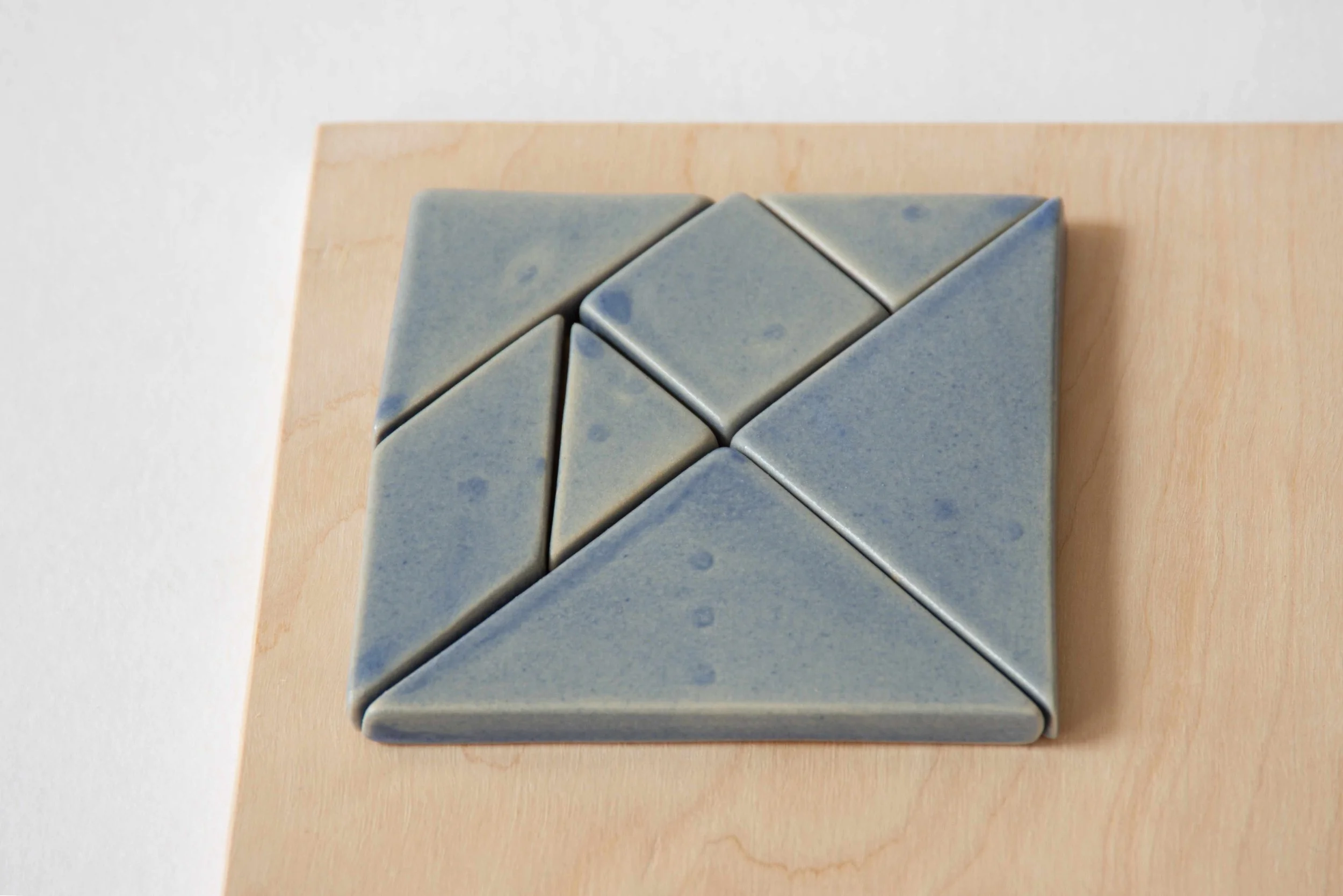 Tangram_Lightblue_1.jpg