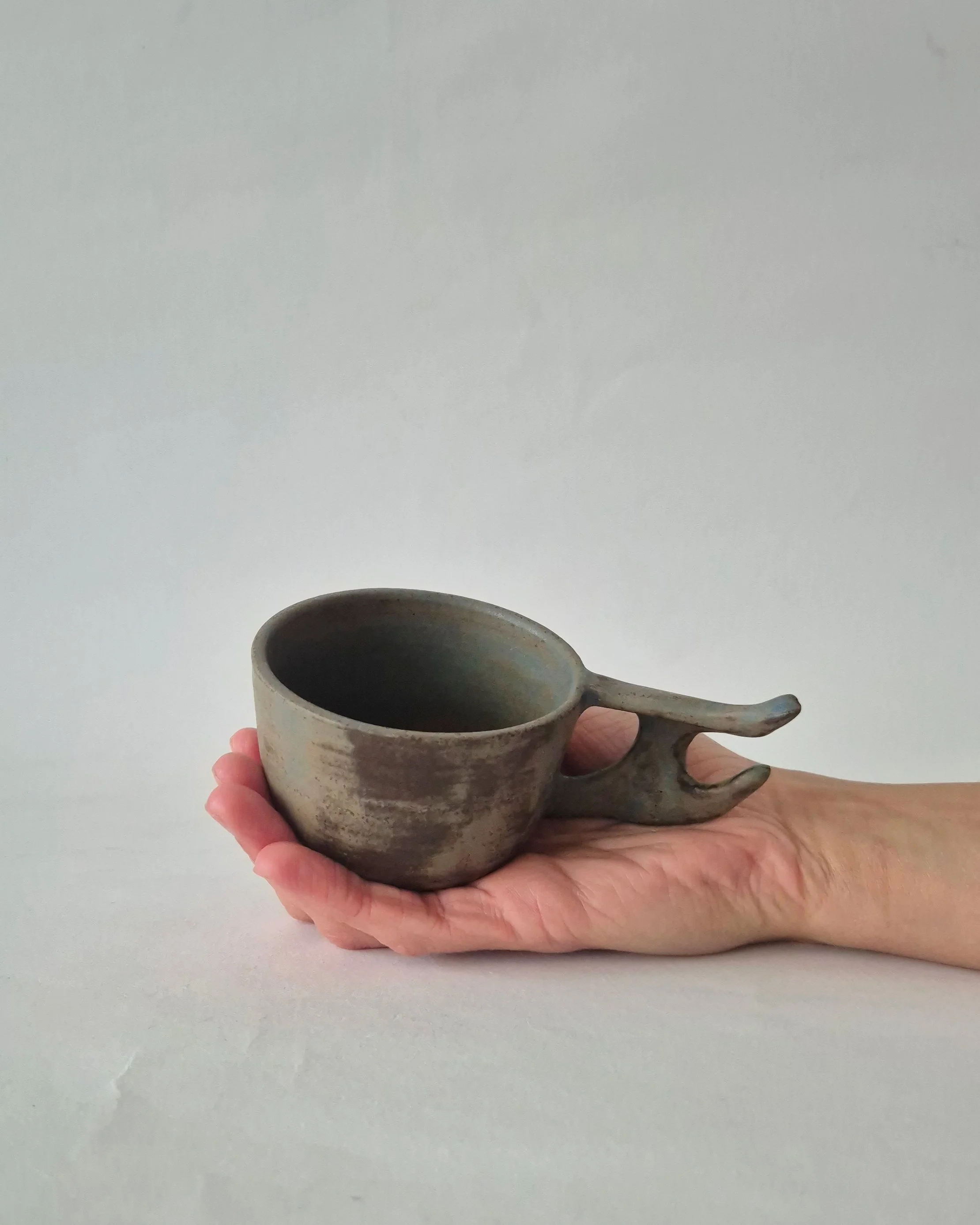 07.A FLAME mug Whale 04.jpg