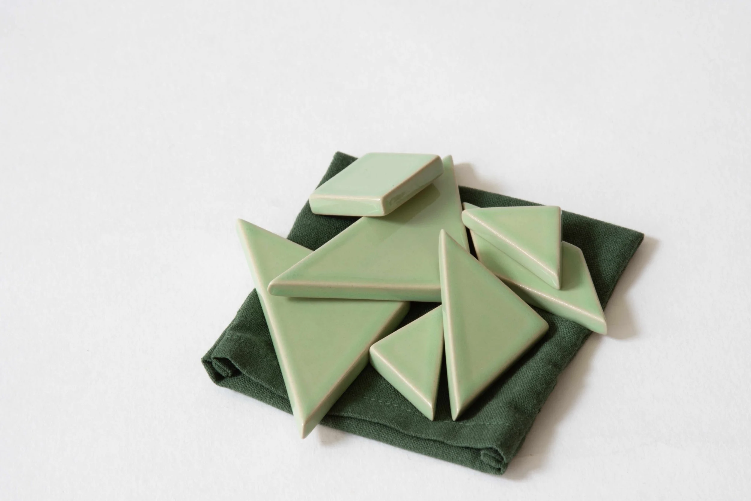 Tangram_Green_2.jpg