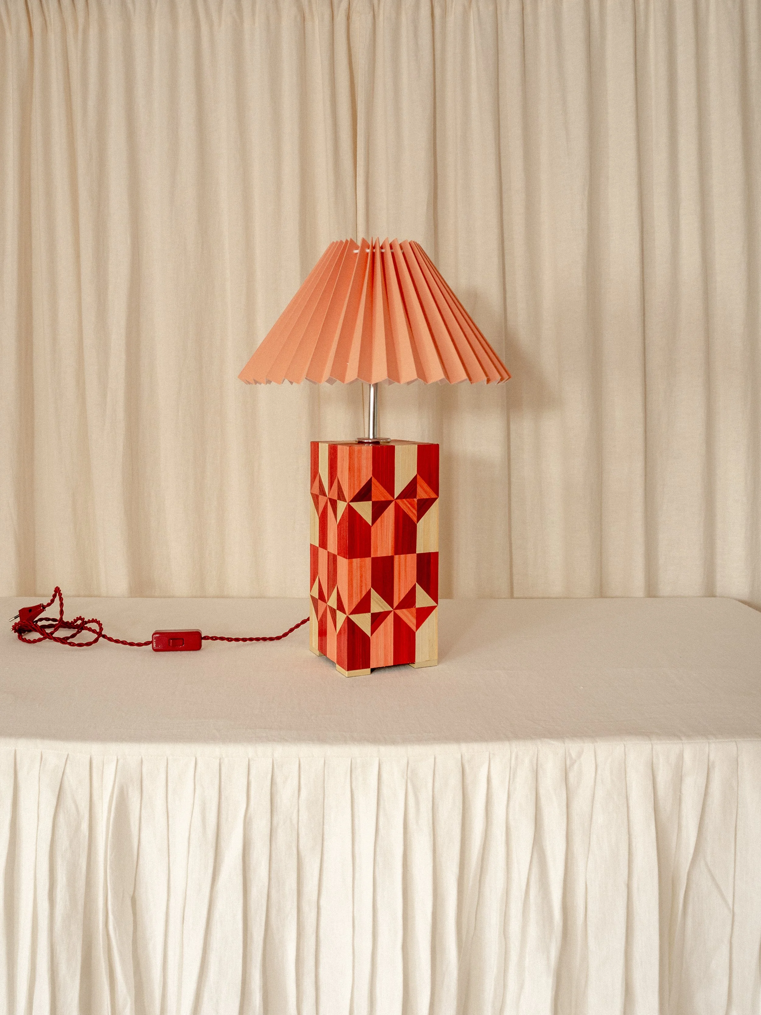 Lamp 01 Pink Red Butter