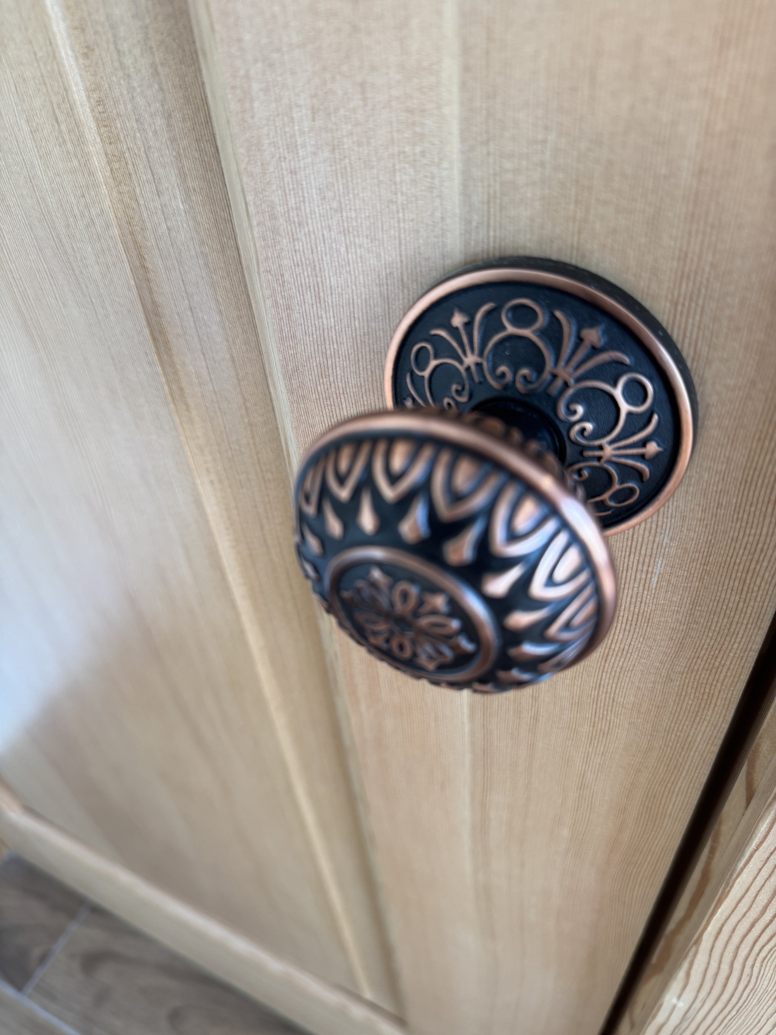lexington-basement-custom-interior-bronze-door-knob-detail-abbeyk.jpg.JPG