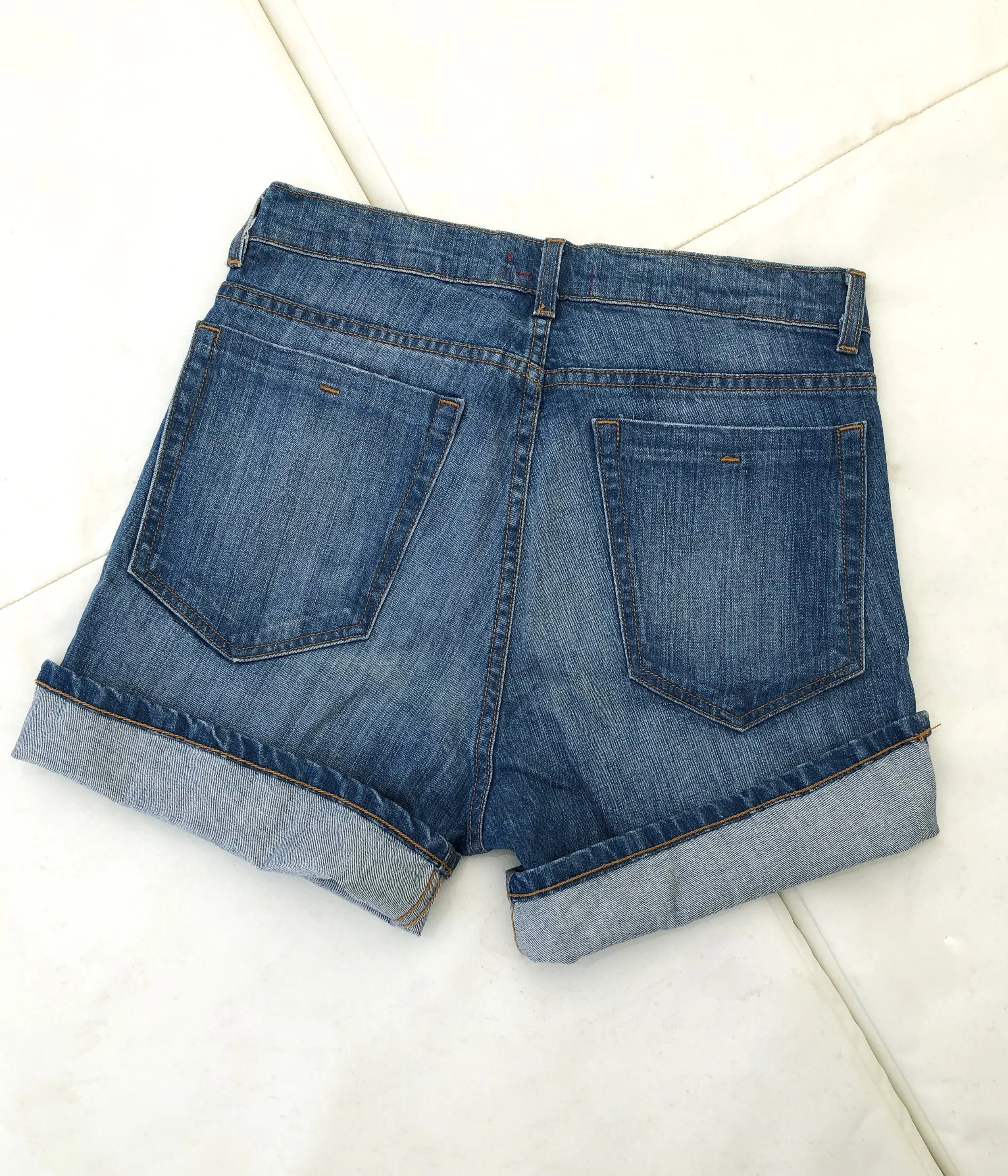 Margaret mid length short oasis back.jpg