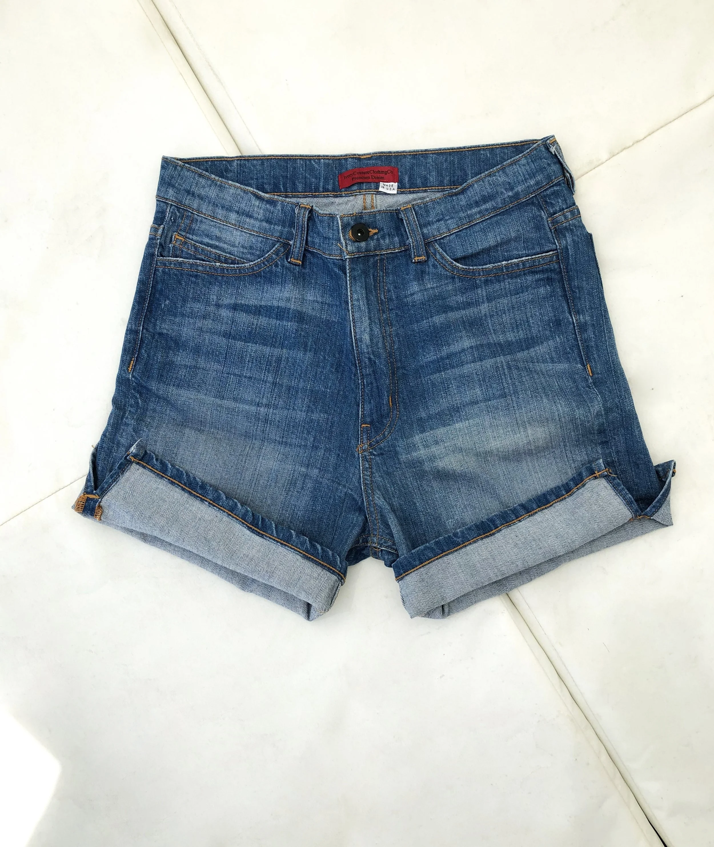 Margaret mid length short oasis front.jpg