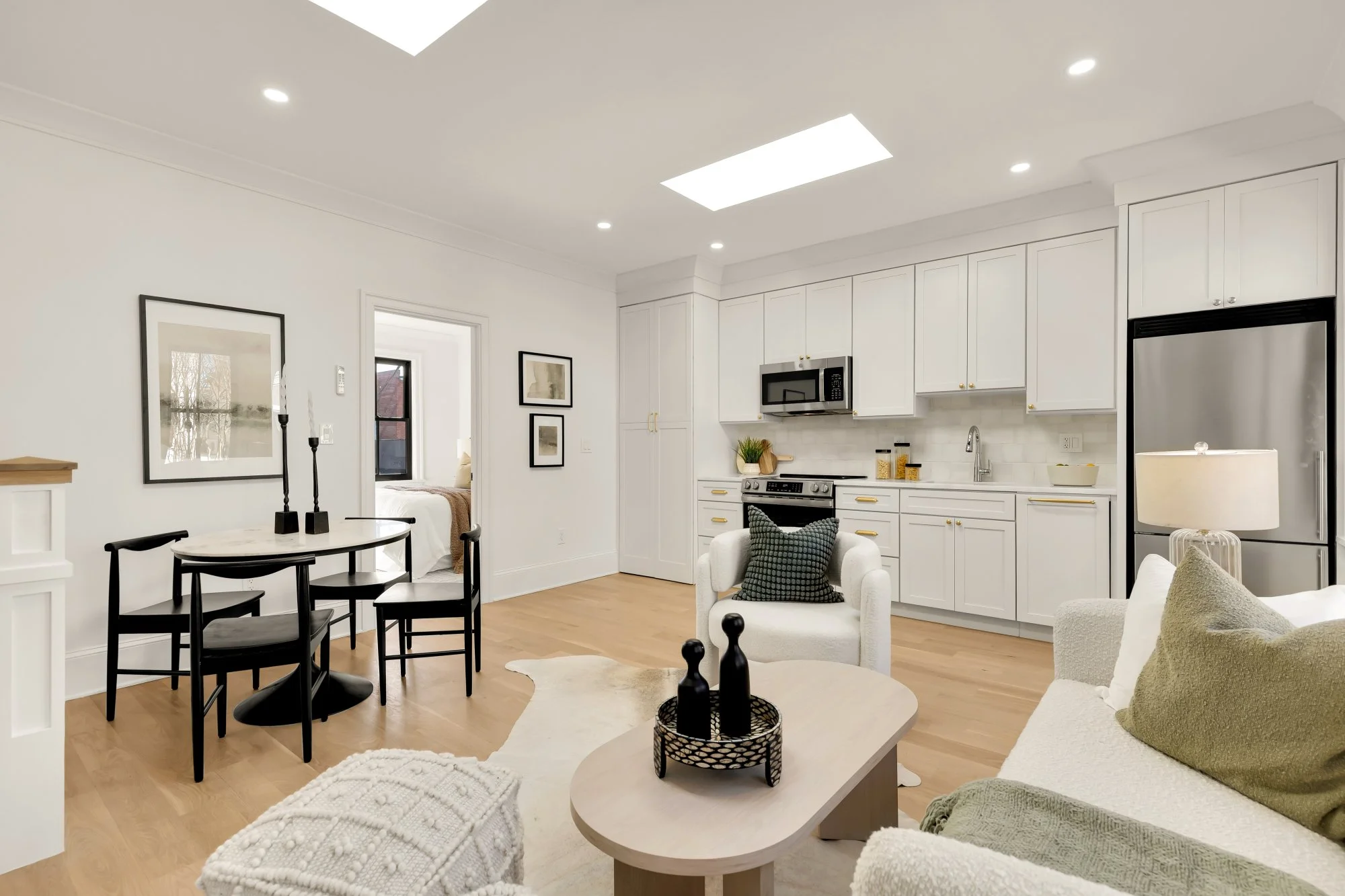 639 A St SE-0067.jpg