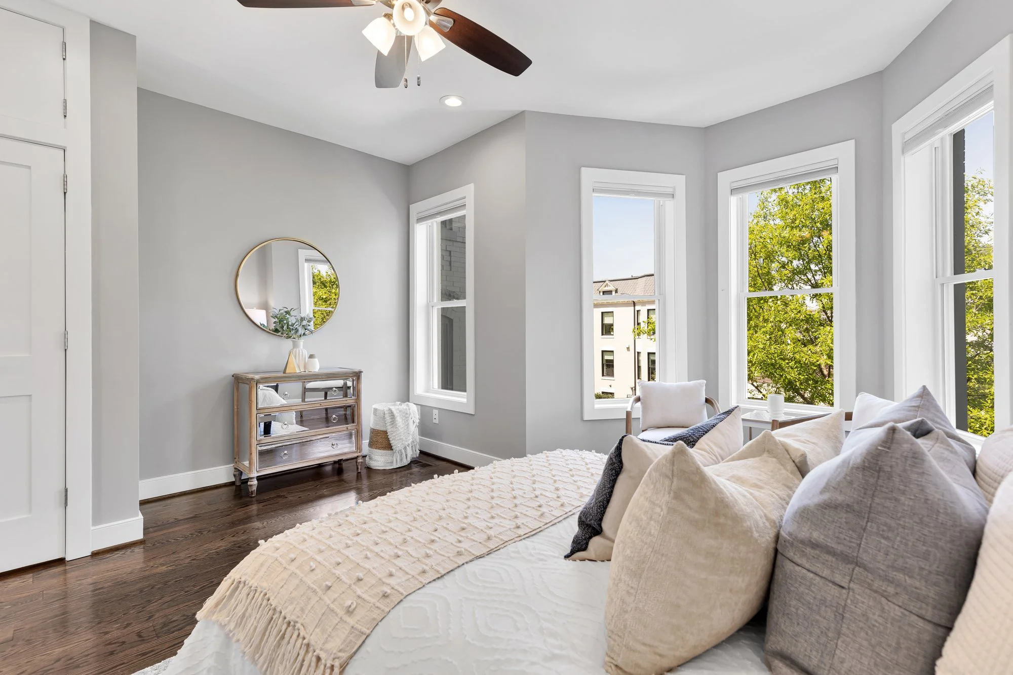 1109 I St NE -0042.jpg