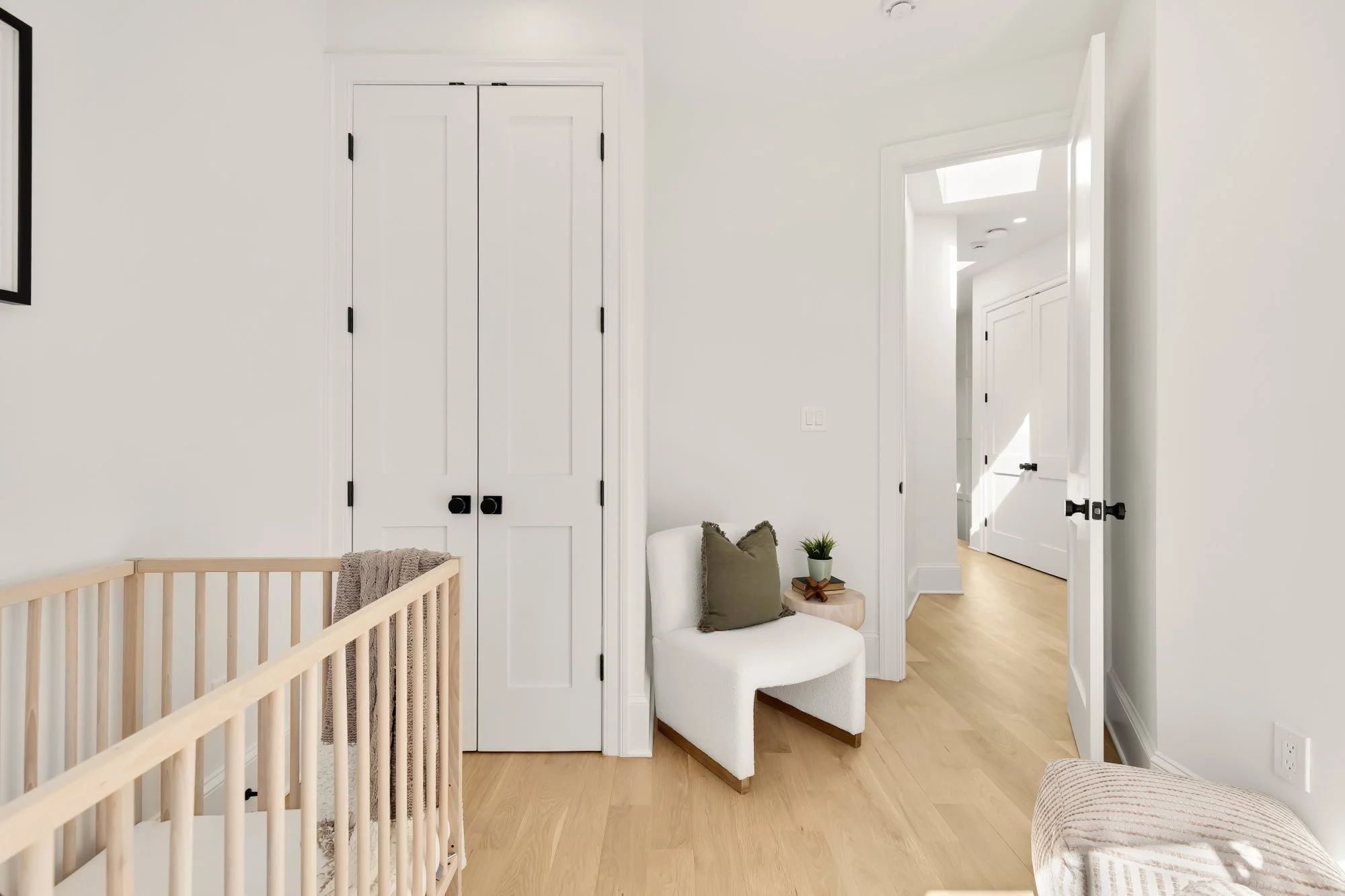 639 A St SE-0045.jpg