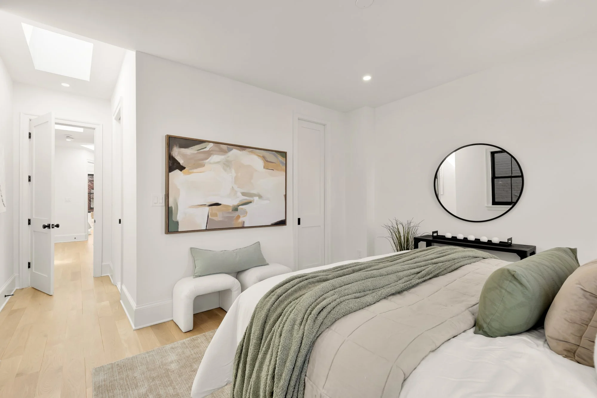 639 A St SE-0035.jpg