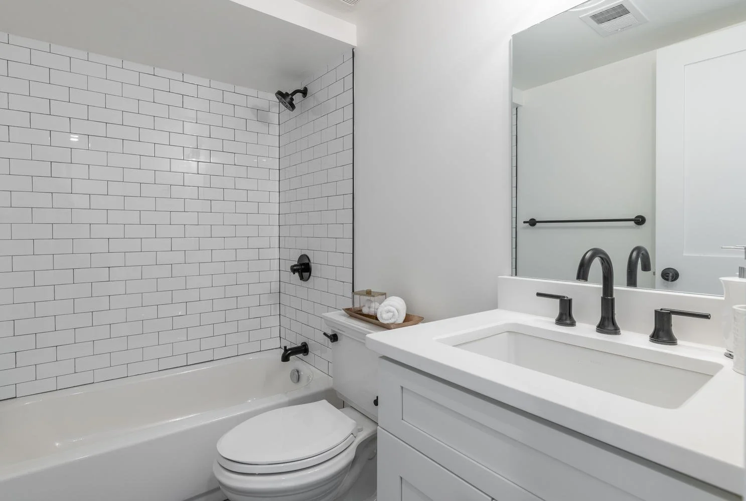 1157 Abbey Pl NE Washington DC-large-021-4-DSC 0857-1488x1000-72dpi.jpg