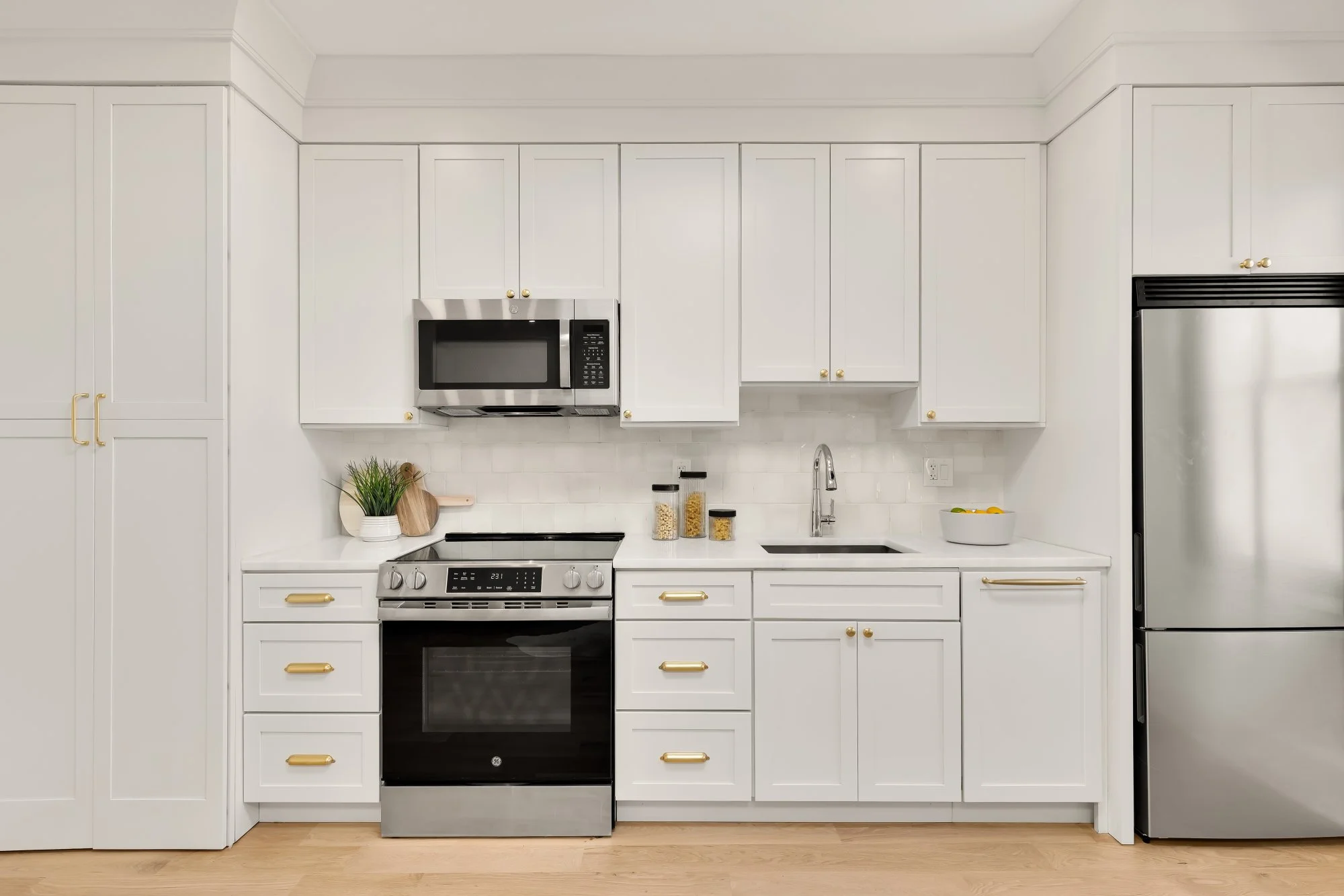 639 A St SE-0072.jpg