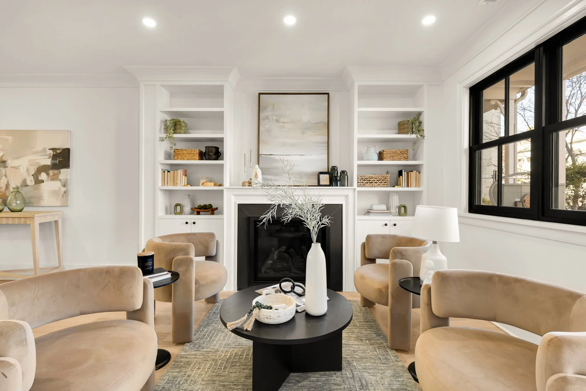 639 A St SE-0005.jpg