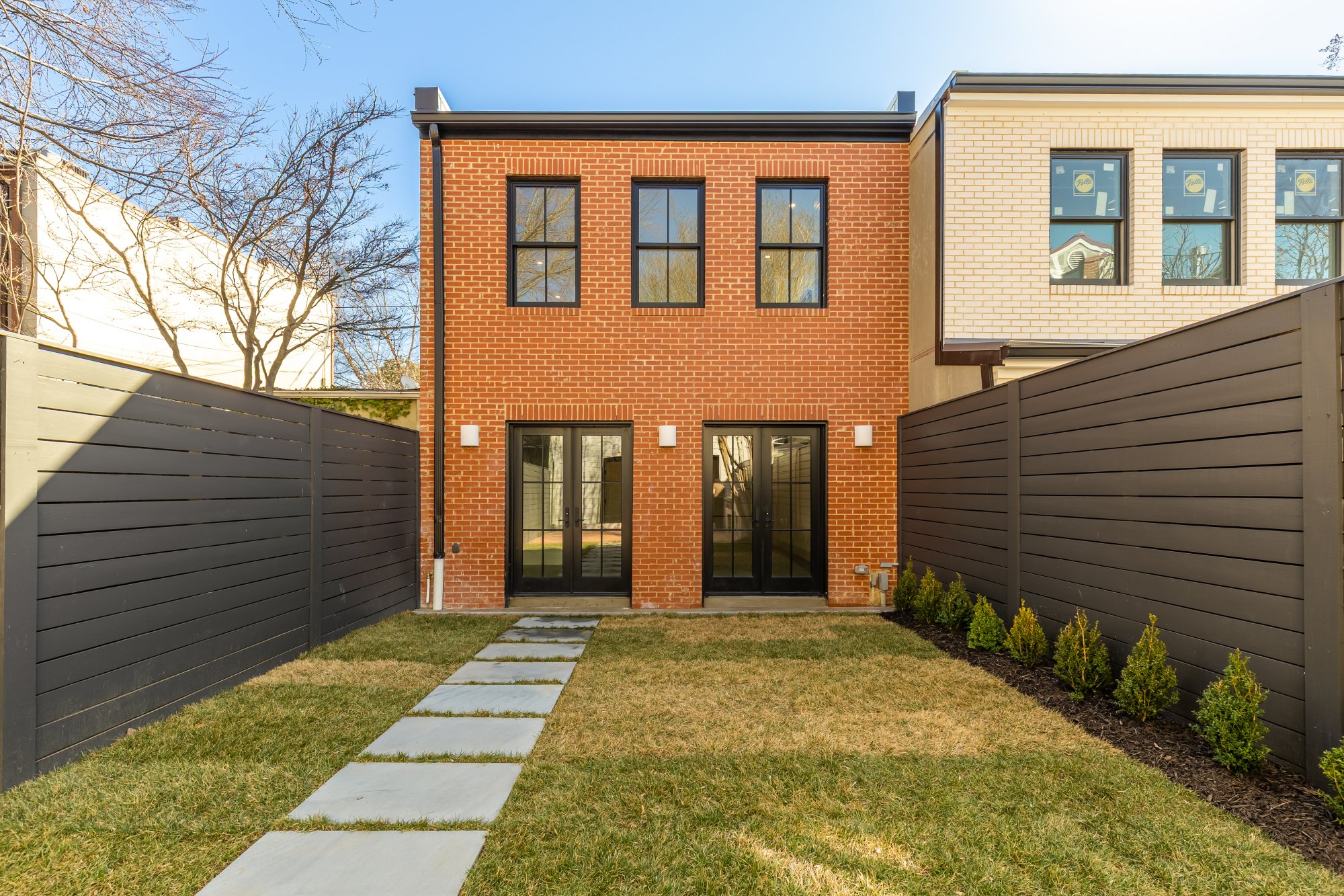 639 A St SE-0031.jpg