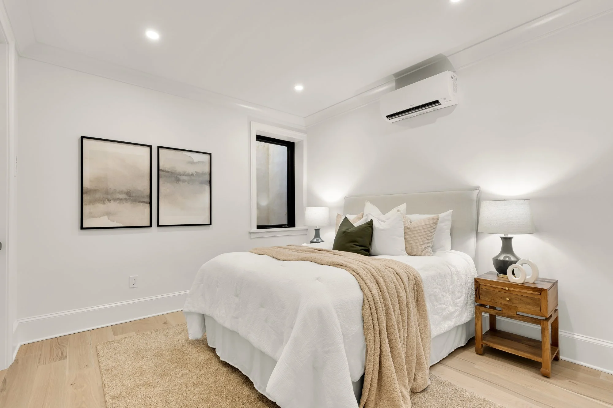 639 A St SE-0060.jpg