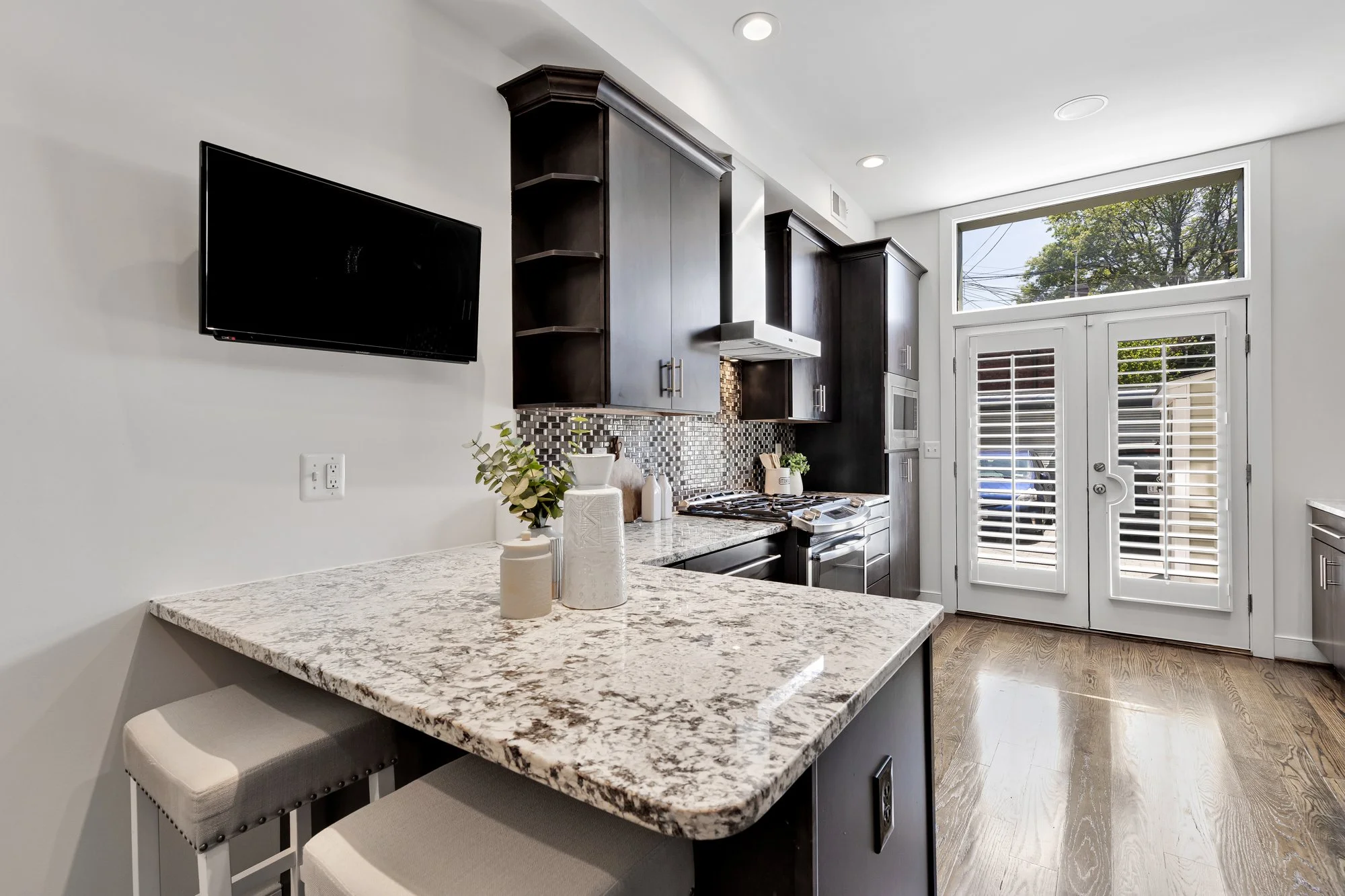 1109 I St NE -0017.jpg