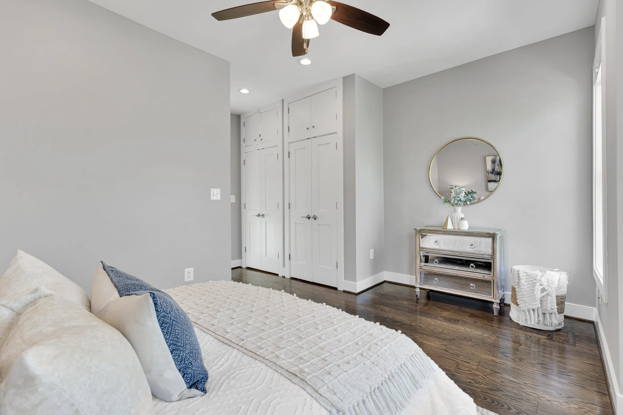 1109 I St NE -0041.jpg