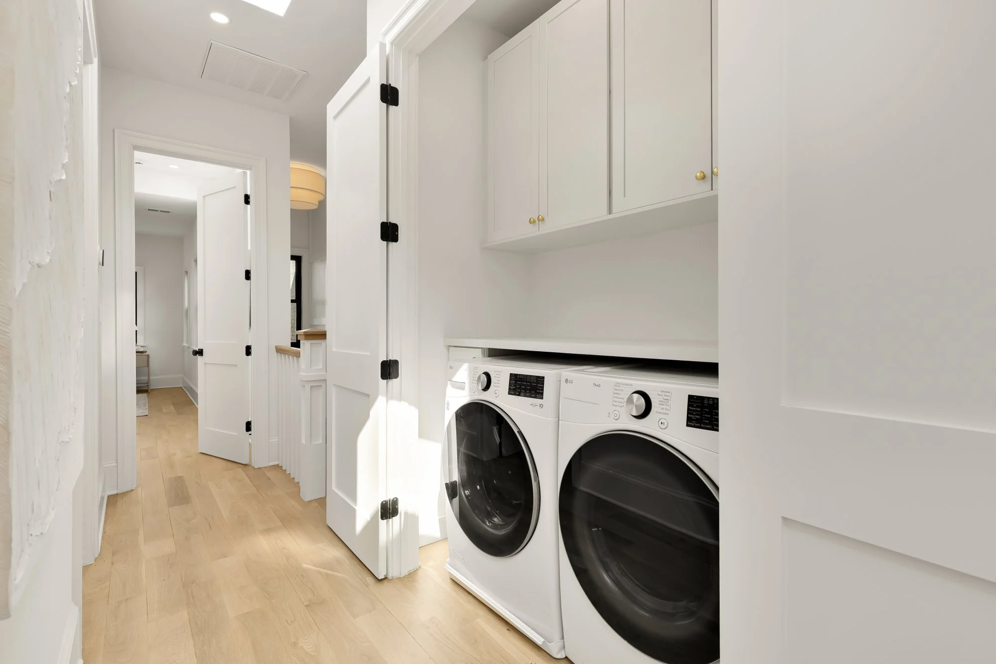 639 A St SE-0042.jpg