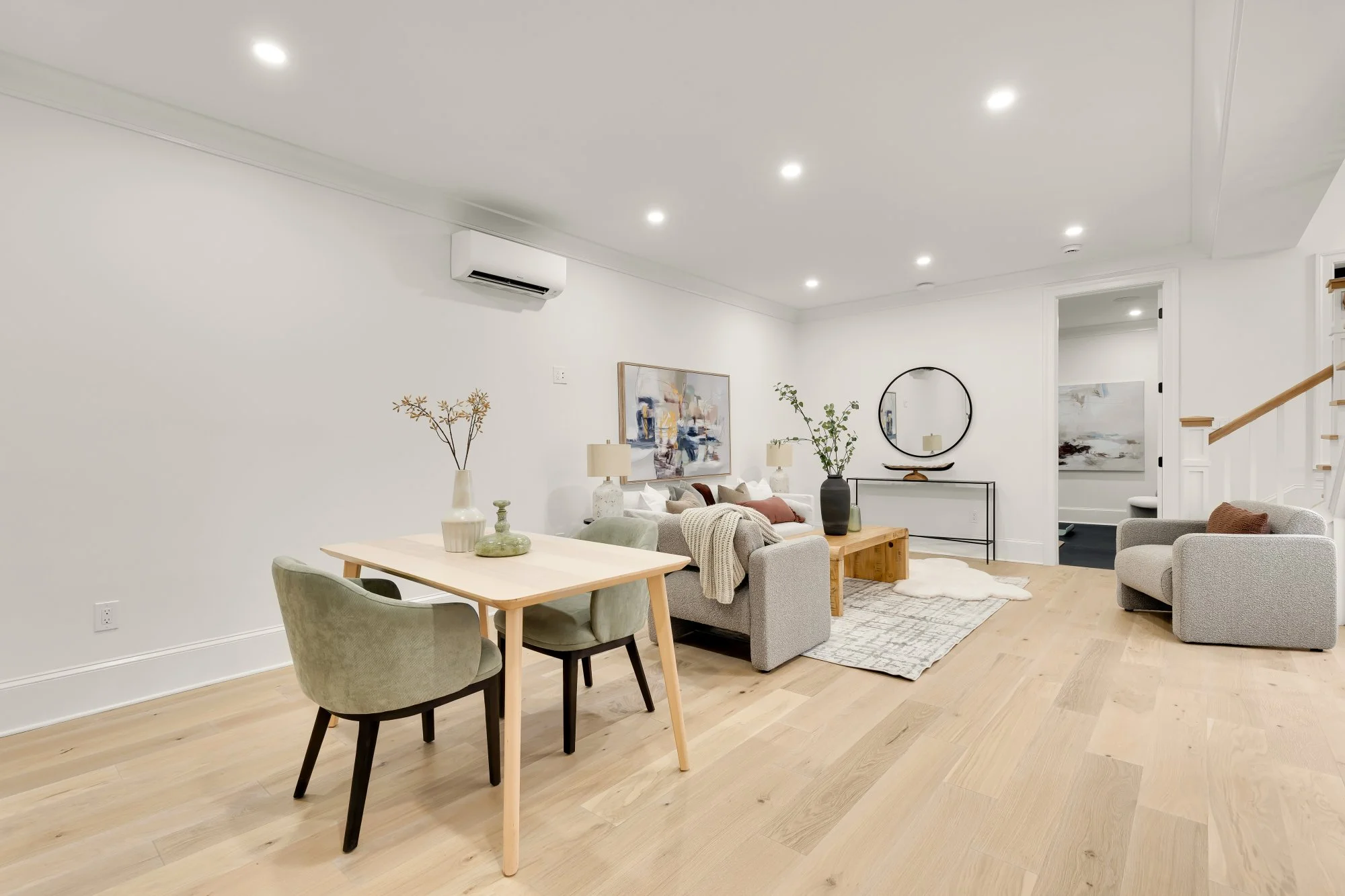 639 A St SE-0058.jpg