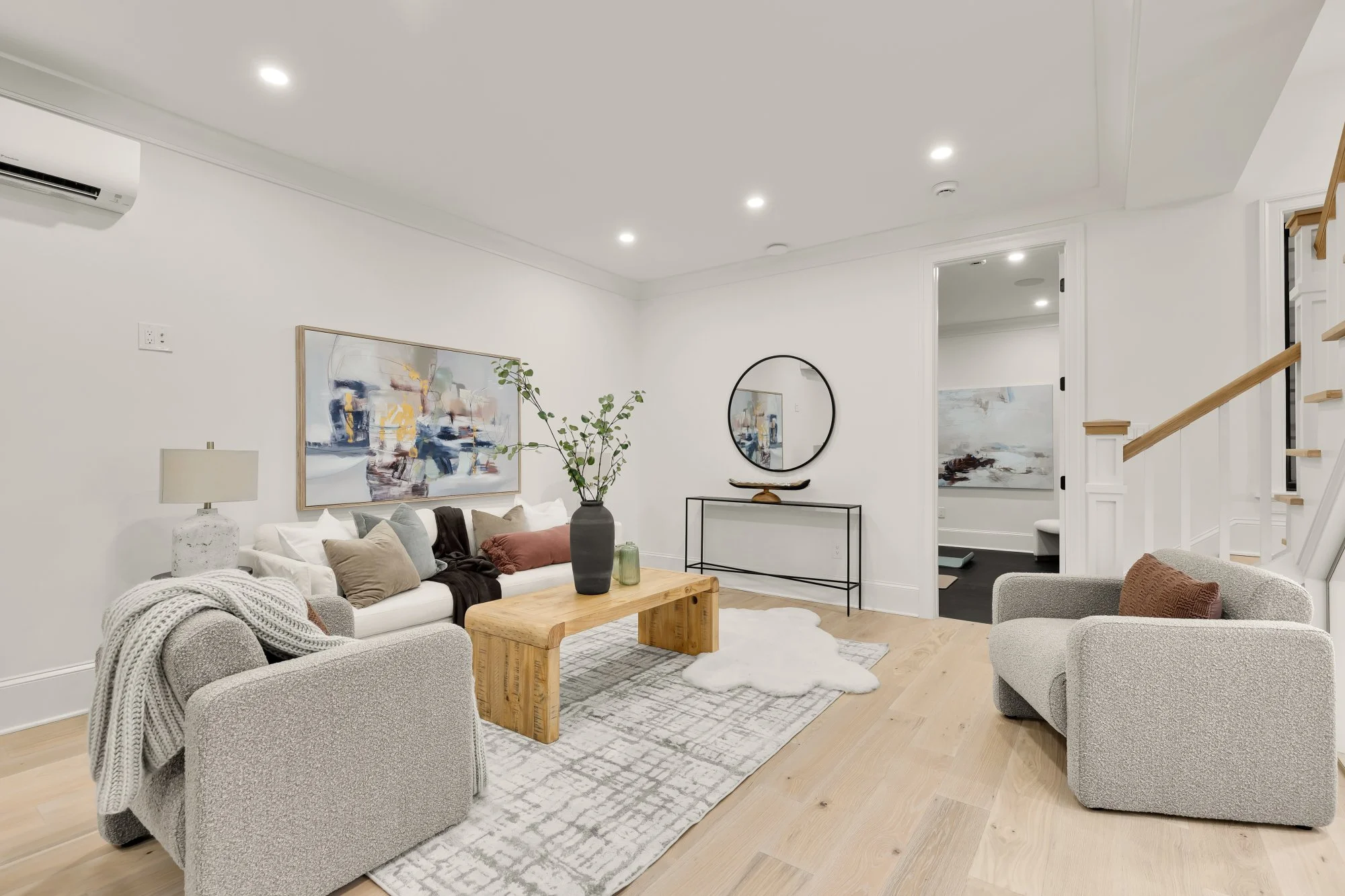 639 A St SE-0052.jpg