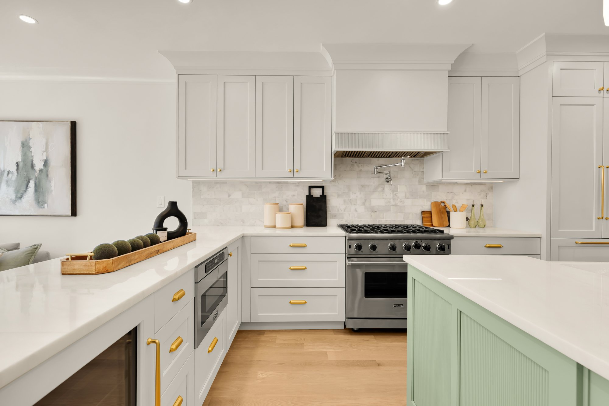 639 A St SE-0017.jpg