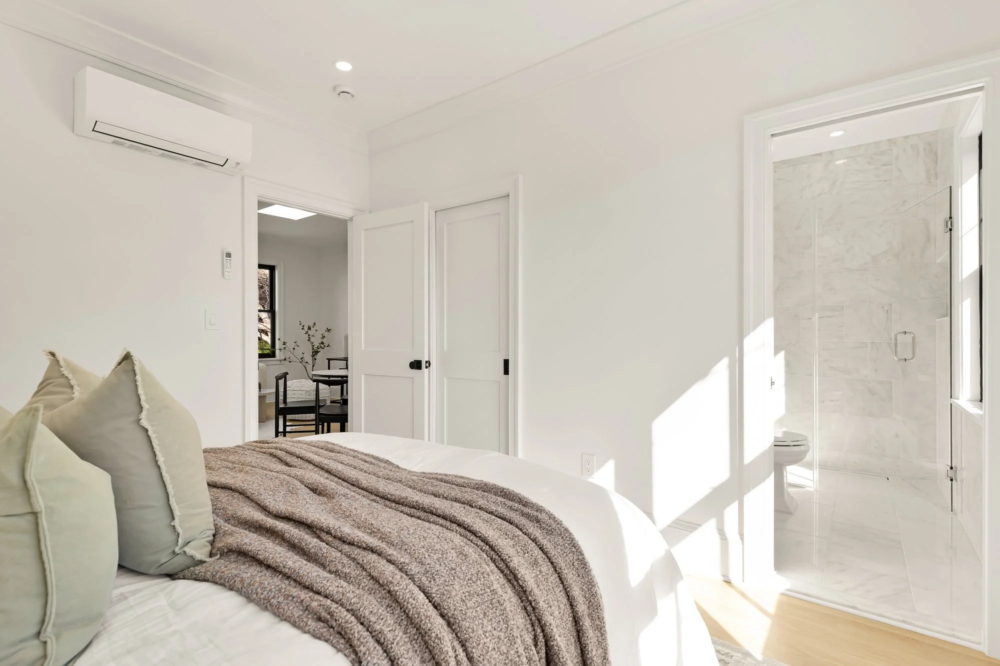 639 A St SE-0076.jpg