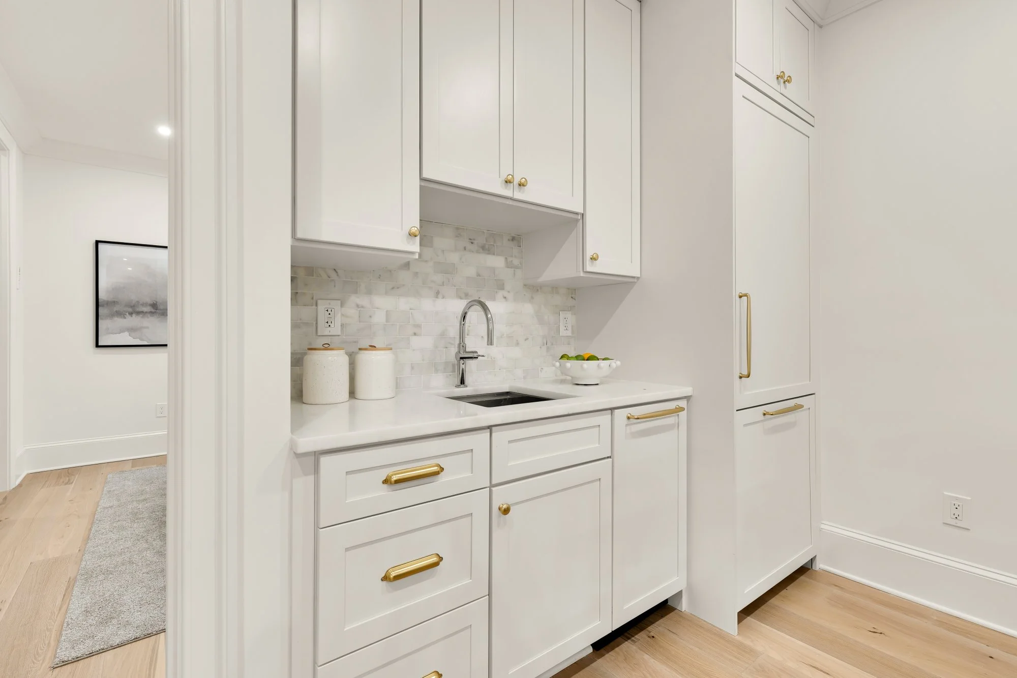 639 A St SE-0057.jpg