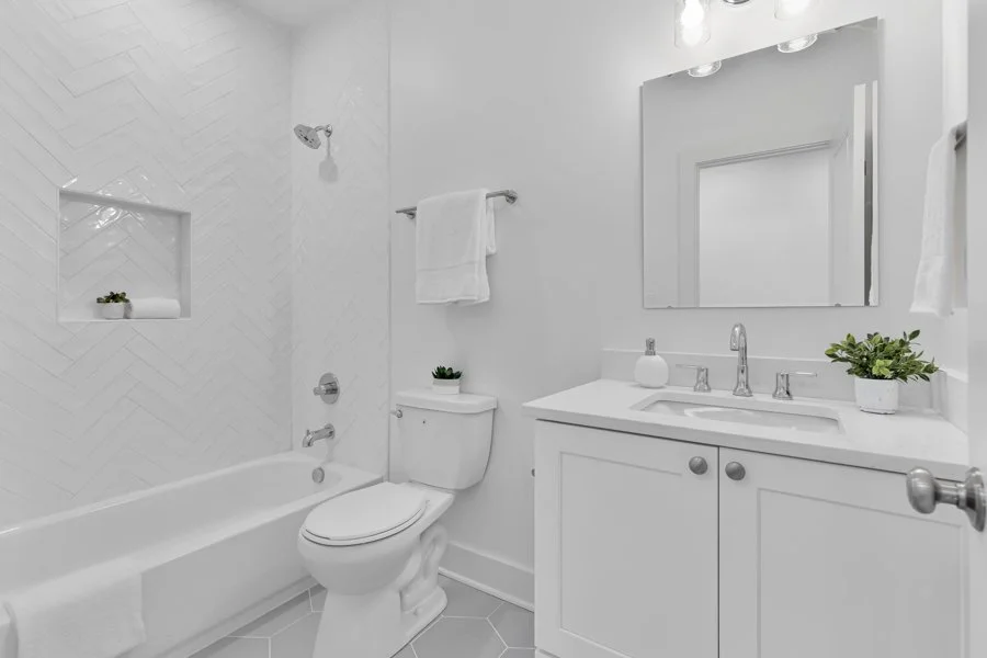 1628 U St SE-0035.jpg