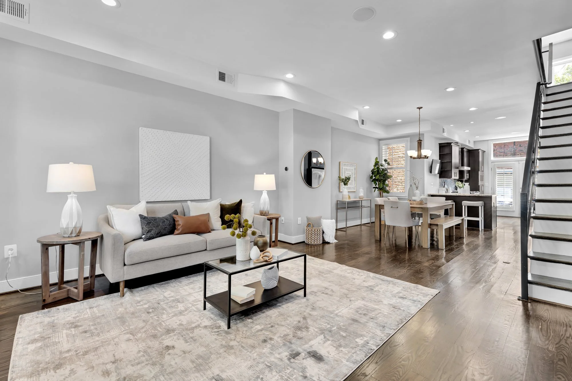 1109 I St NE -0005.jpg