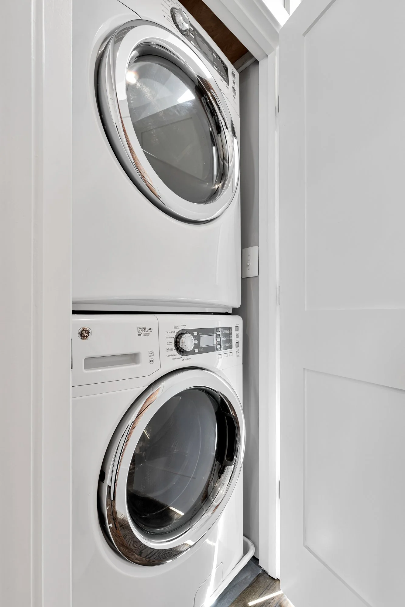 1109 I St NE -0034.jpg