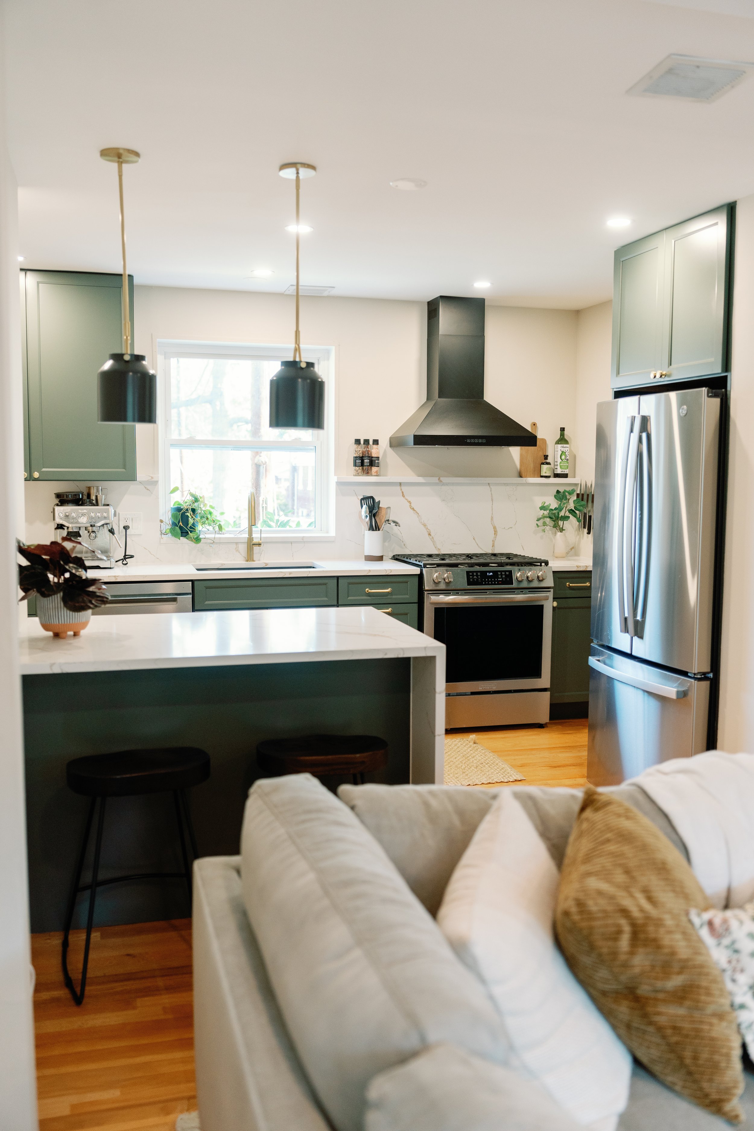 Mid-Century Meets Traditional Charm