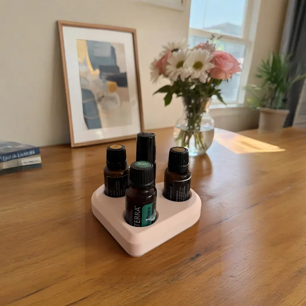 PetalCradle doTERRA Aufbewahrung in Rosa mit 3 x 15ml ätherischen Ölen auf Holztisch am Fenster