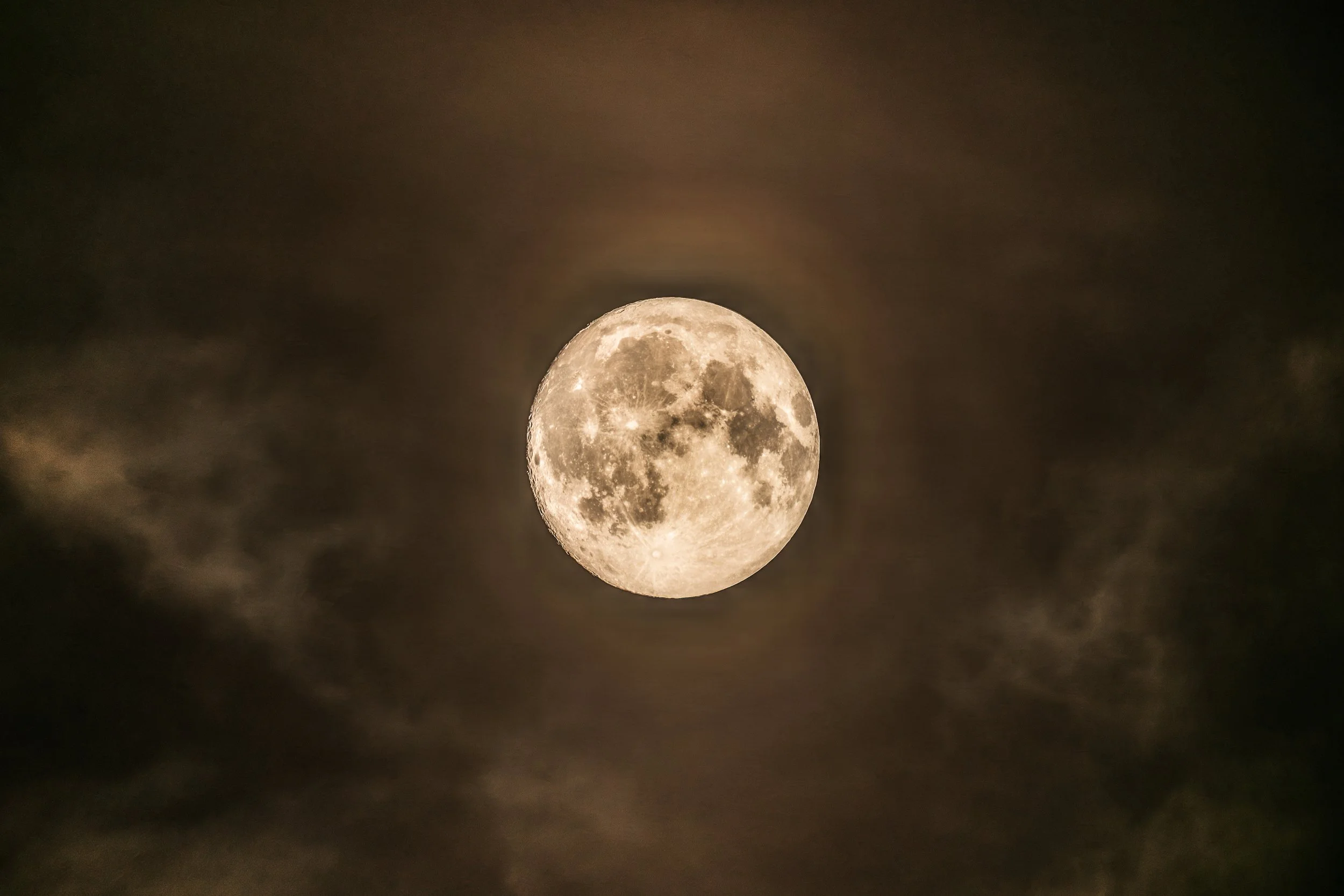 Among Clouds and Halos