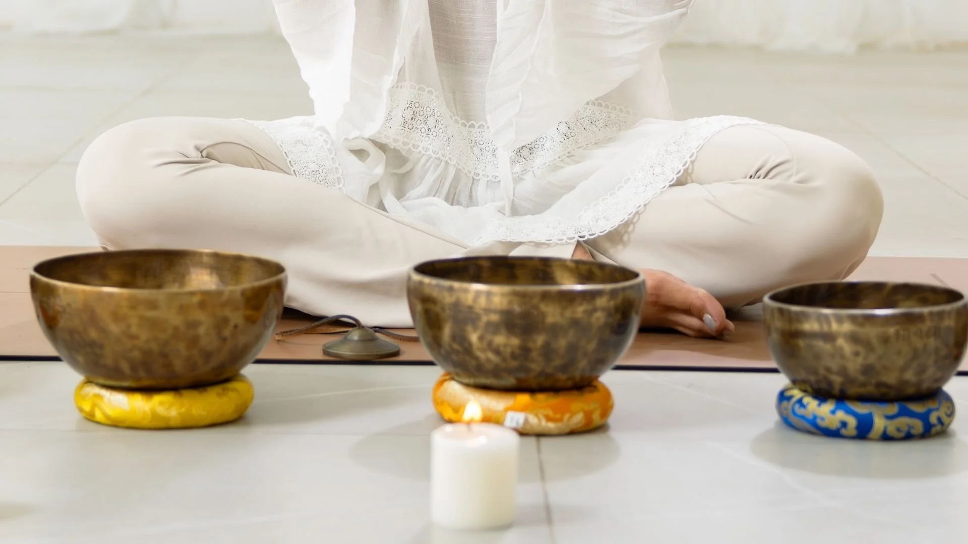 sound frequency for sleep and anxiety with golden tibetan bowls in eden prairie, mn