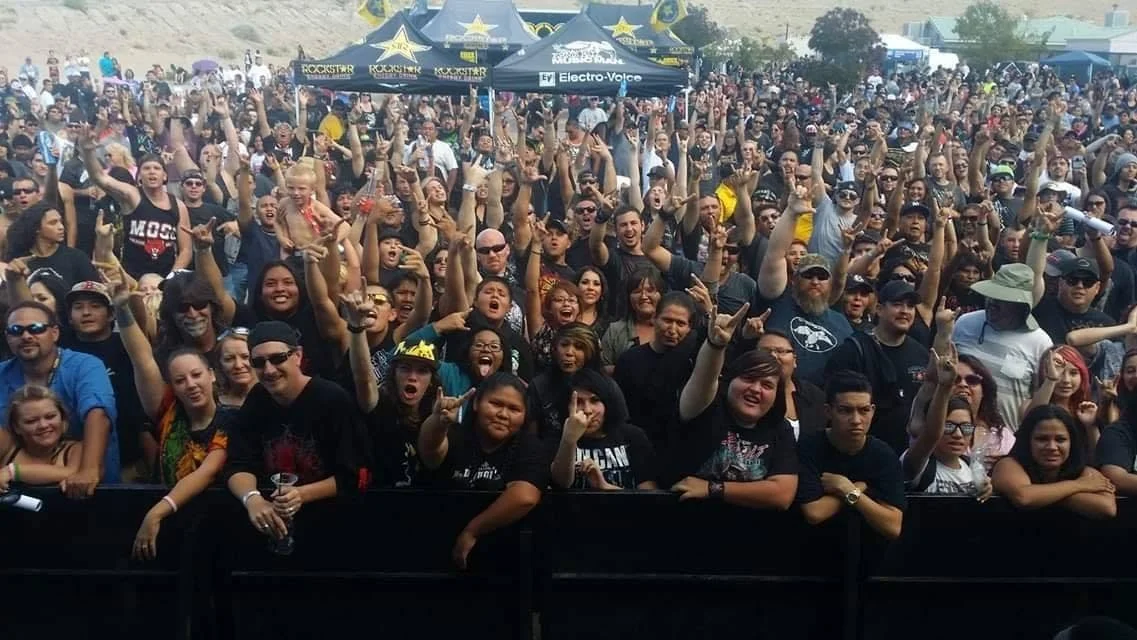 Alberqurky crowd.jpg