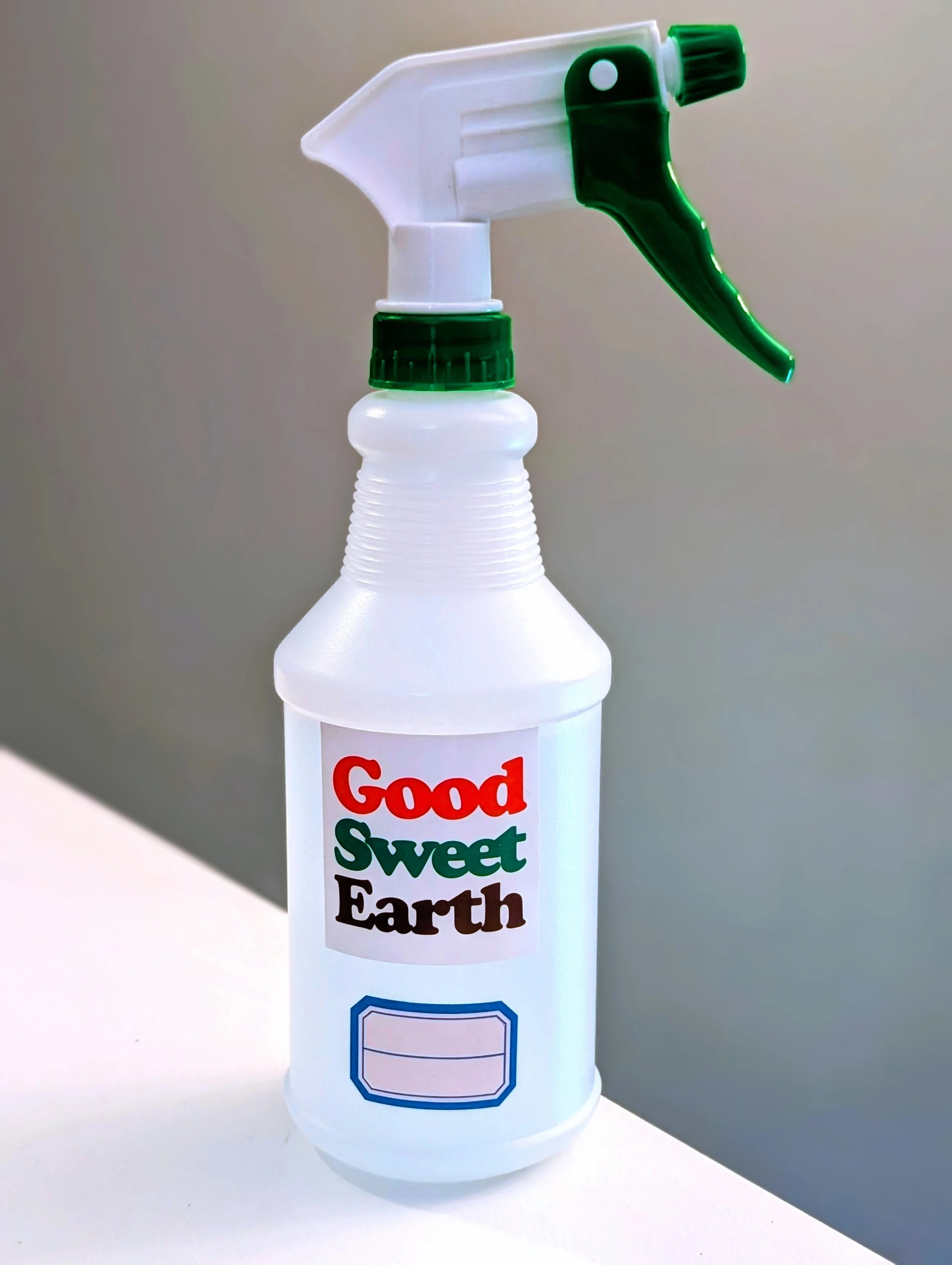 Spray bottle