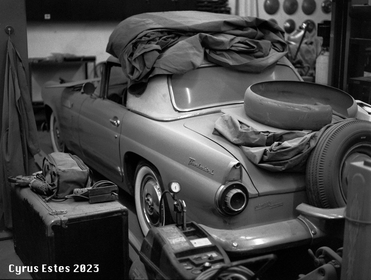Backstage - Packard Geissler Automobile Museum. Mamiya M645, Kodak 400 TMax 120 film.