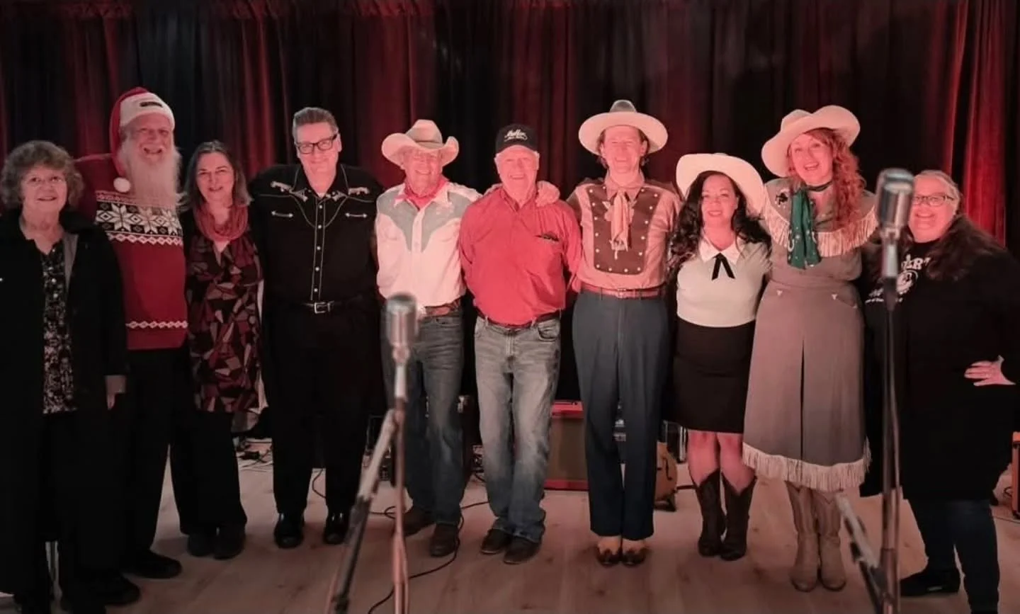 Wrapped filming on my latest video project with Nashville's @thefarmerandadelemusic yesterday.

Grateful to our sponsors, Illuminate Production Services and the California Chamber of Commerce, for supporting the vision.

I love producing work that su