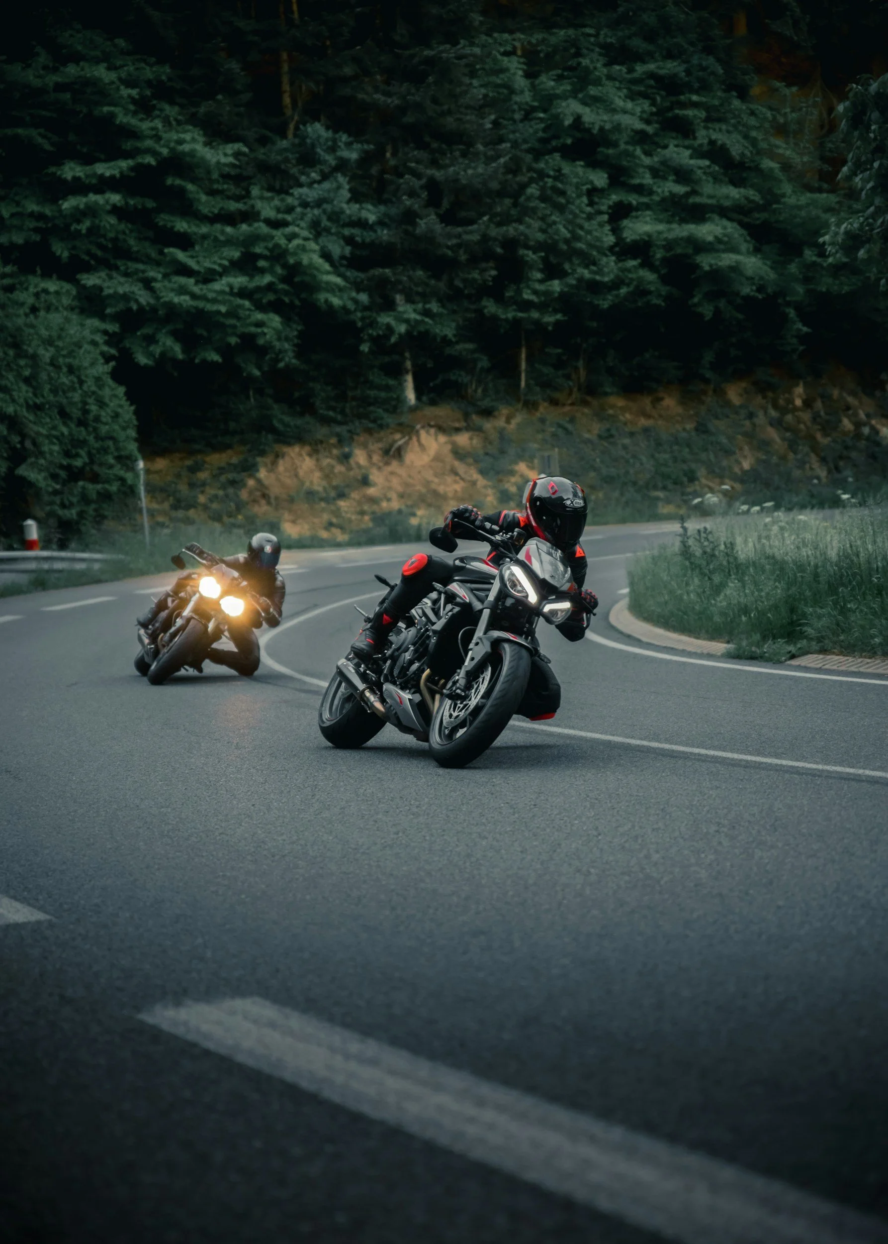 Motorcycle Body Position: The Intermediate Rider's Guide to Sitting Right and Riding Better