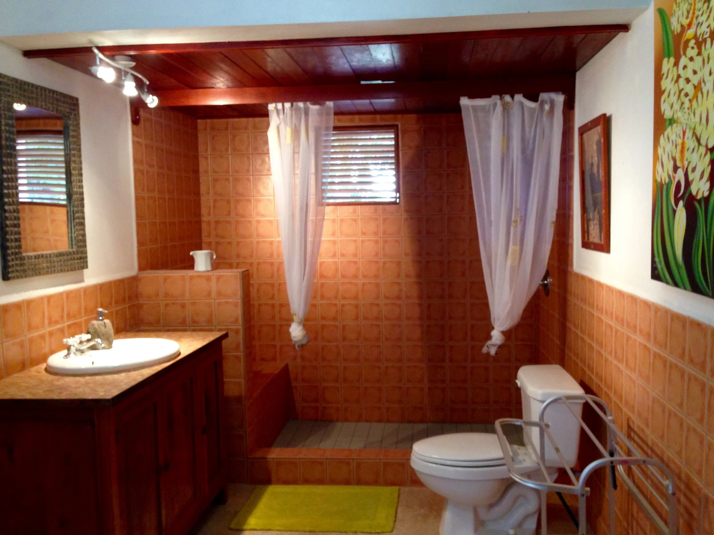 bathroom2.jpg