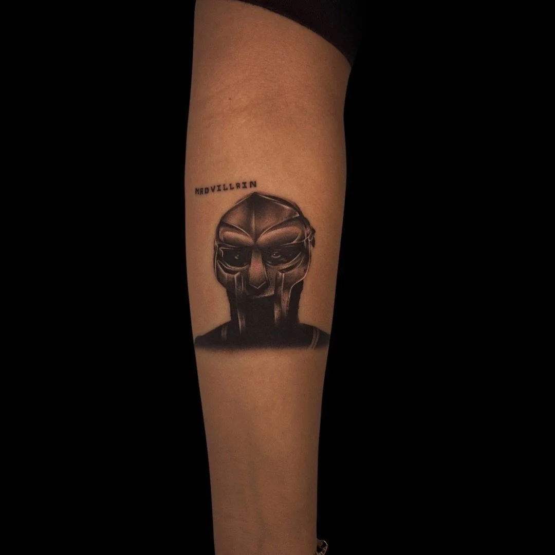 &ldquo;Face covered, but the oysters know my name.&rdquo;
DM for Appointments 
Booking Sept and October!
.
.
.
.
.
.
.
#losangelestattoo #longbeachtattoo #orangecountytattoo #lakewood #longbeachart