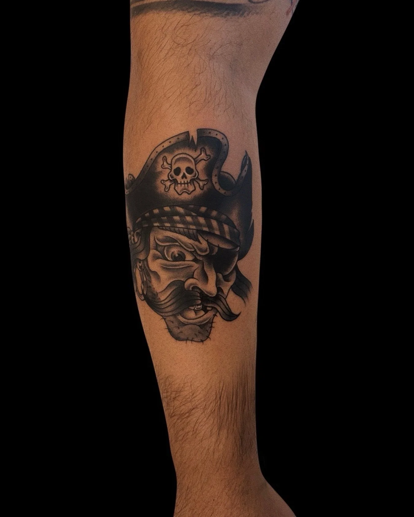&ldquo;Polly (the parrot) moved Rolexes out the back of a seafood market&rdquo;
DM for Appointments!
.
.
.
.
.
.
.
.
#losangelestattoo #longbeachtattoo #orangecountytattoo #lakewood #longbeachart