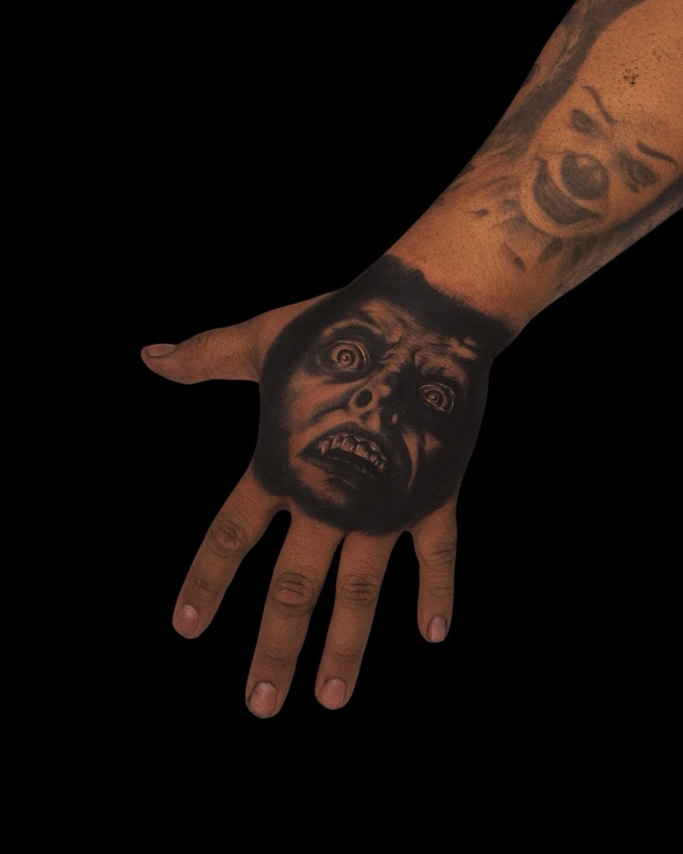 &ldquo;Face froze.. truffle butter hit the table&ldquo;
DM for Tattoo Appointments!!!
.
.
.
.
.
.
.
.
.
.
.
.
.
#losangelestattoo #longbeachtattoo #orangecountytattoo #lakewood #longbeachart
