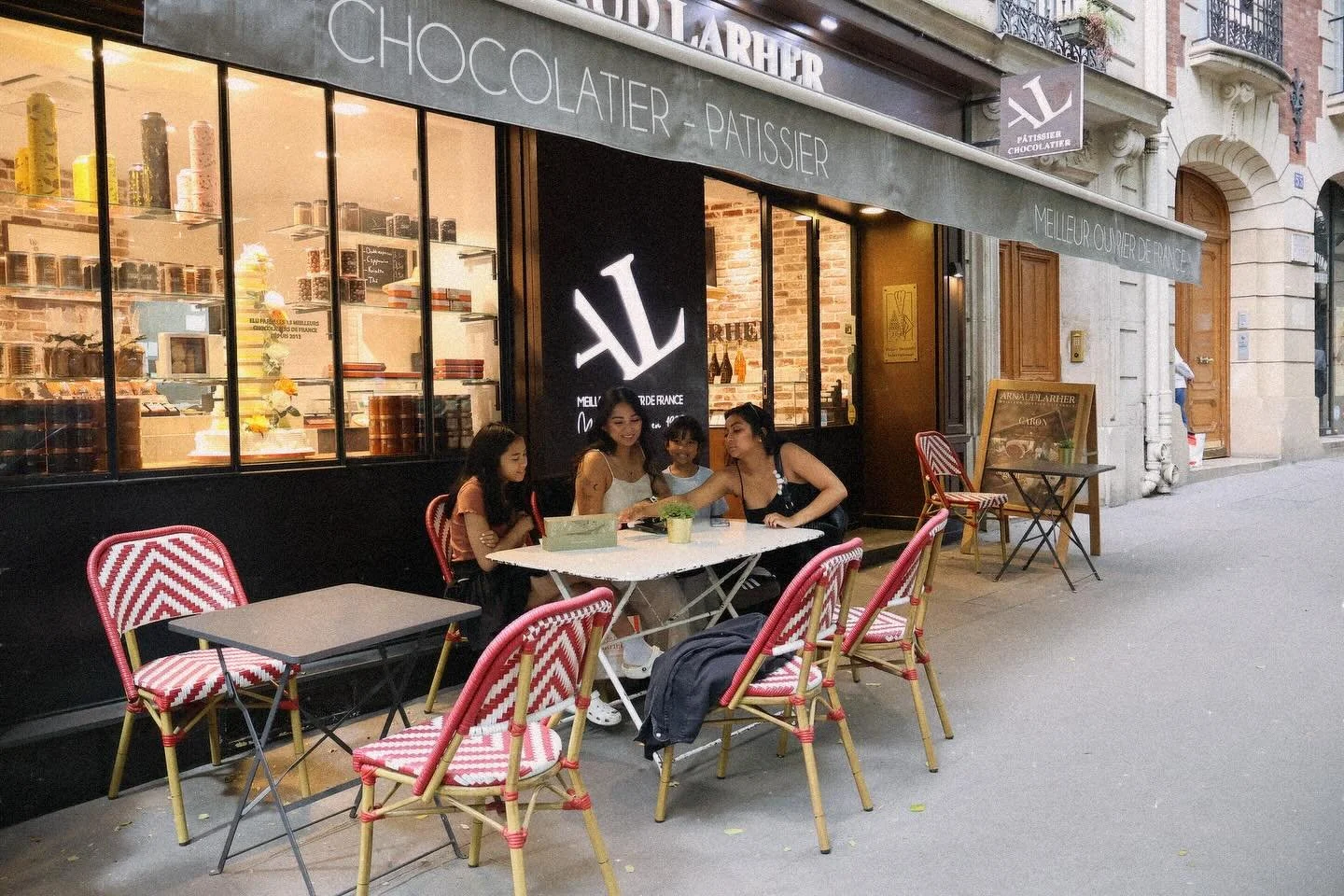 Well being life isn&rsquo;t just meditation or slow mornings. It&rsquo;s how I move through everything.

It&rsquo;s being present (mostly 🤭) with my kids when we&rsquo;re together.
It&rsquo;s keeping my space calm(ish) because it helps my mind stay 